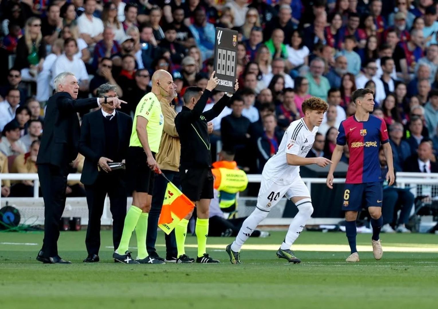 Víctor Muñoz, en el momento de su debut con el Real Madrid