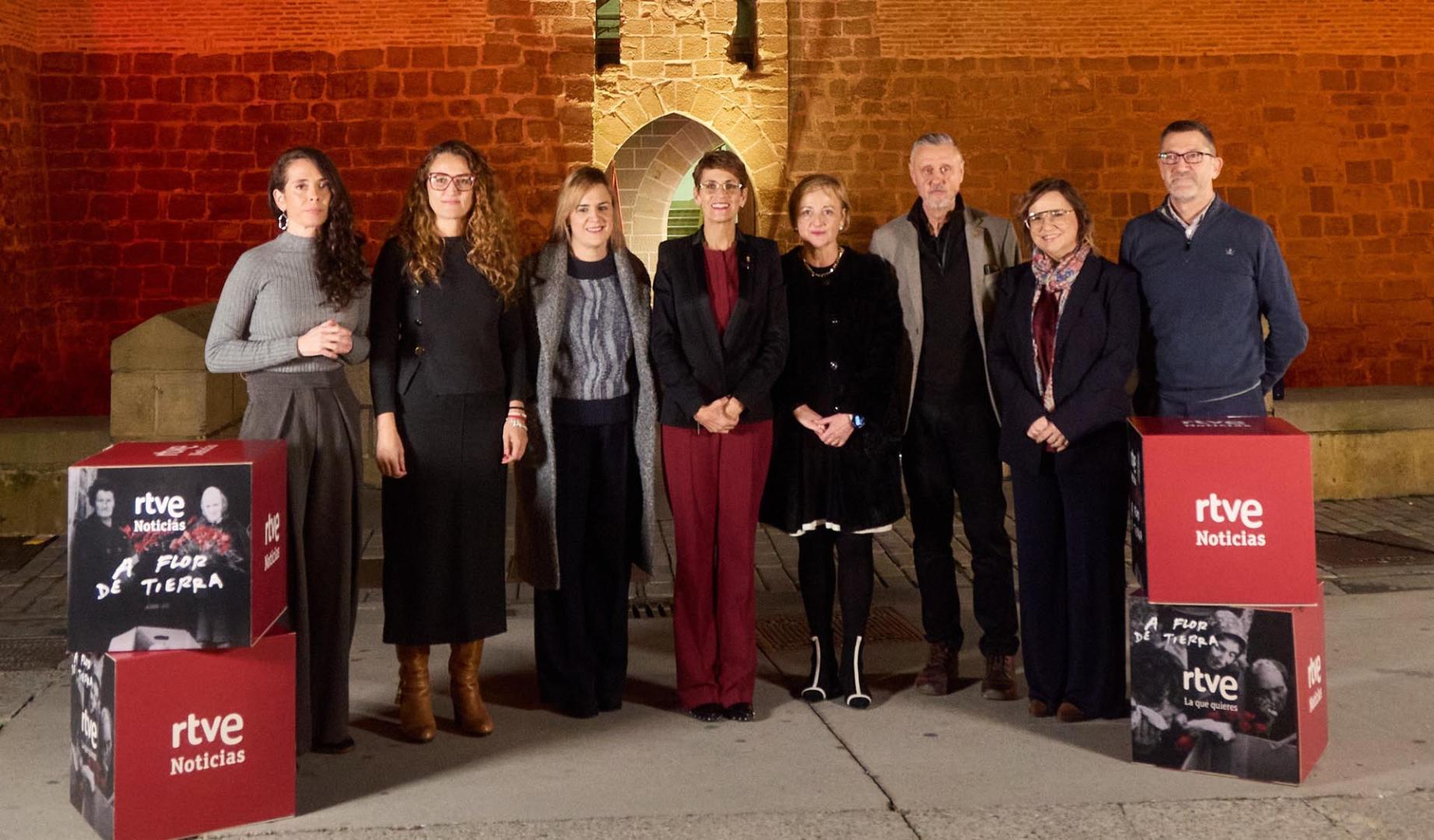 La presidenta Chivite acudió a la presentación del documental 'A flor de tierra' en Marcilla