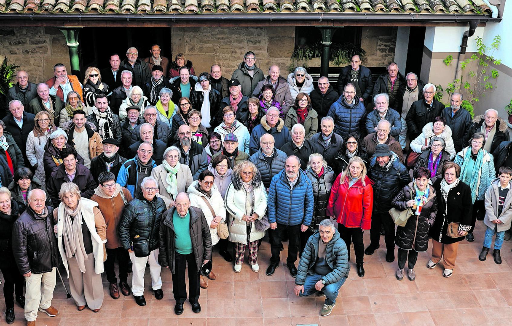 Belenistas llegados desde diferentes localidades del norte de España se reunieron en Tafalla