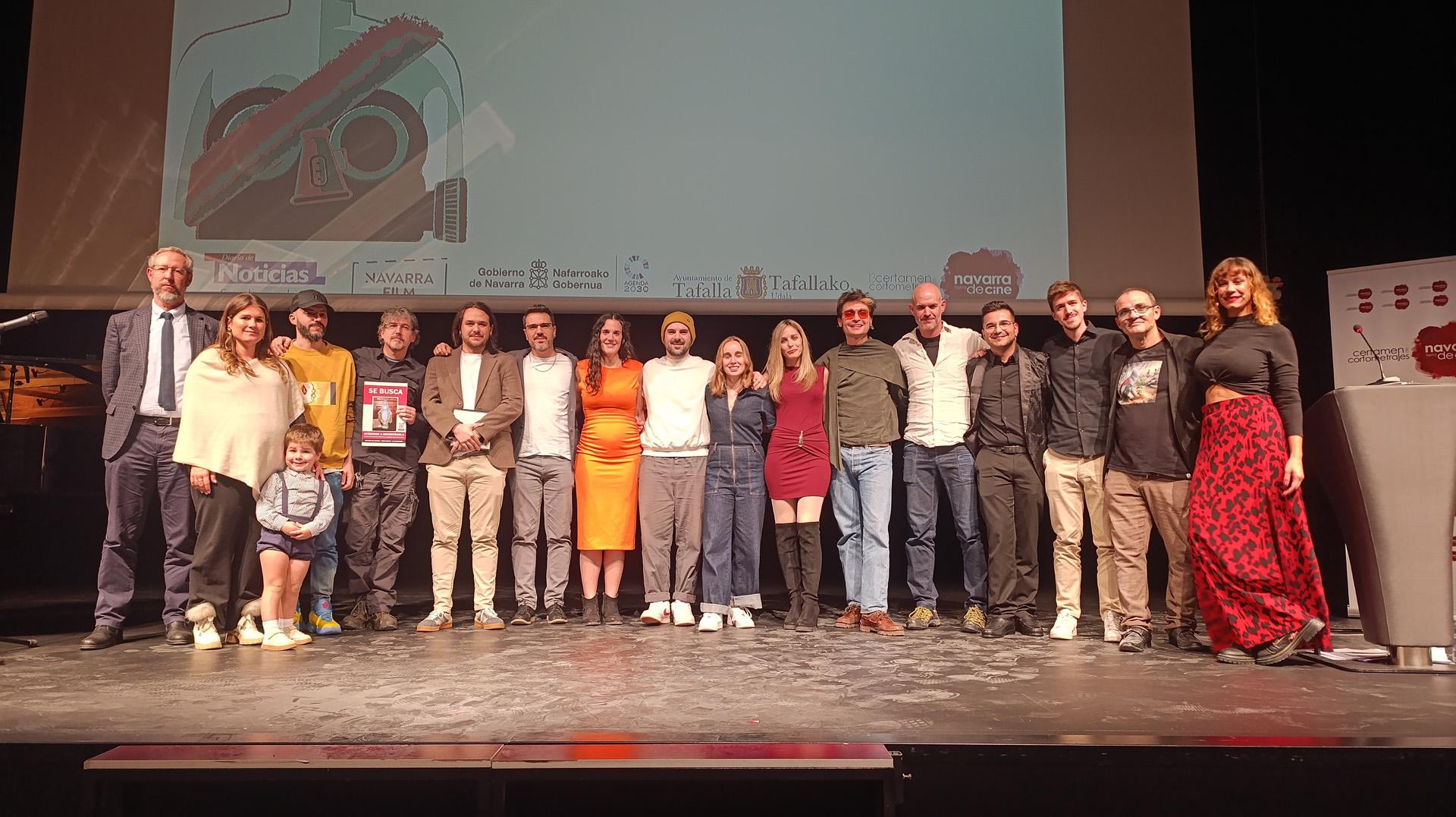 Foto de familia de los premiados en la decimotercera edición del certamen de cortometrajes 'Navarra, Tierra de Cine'