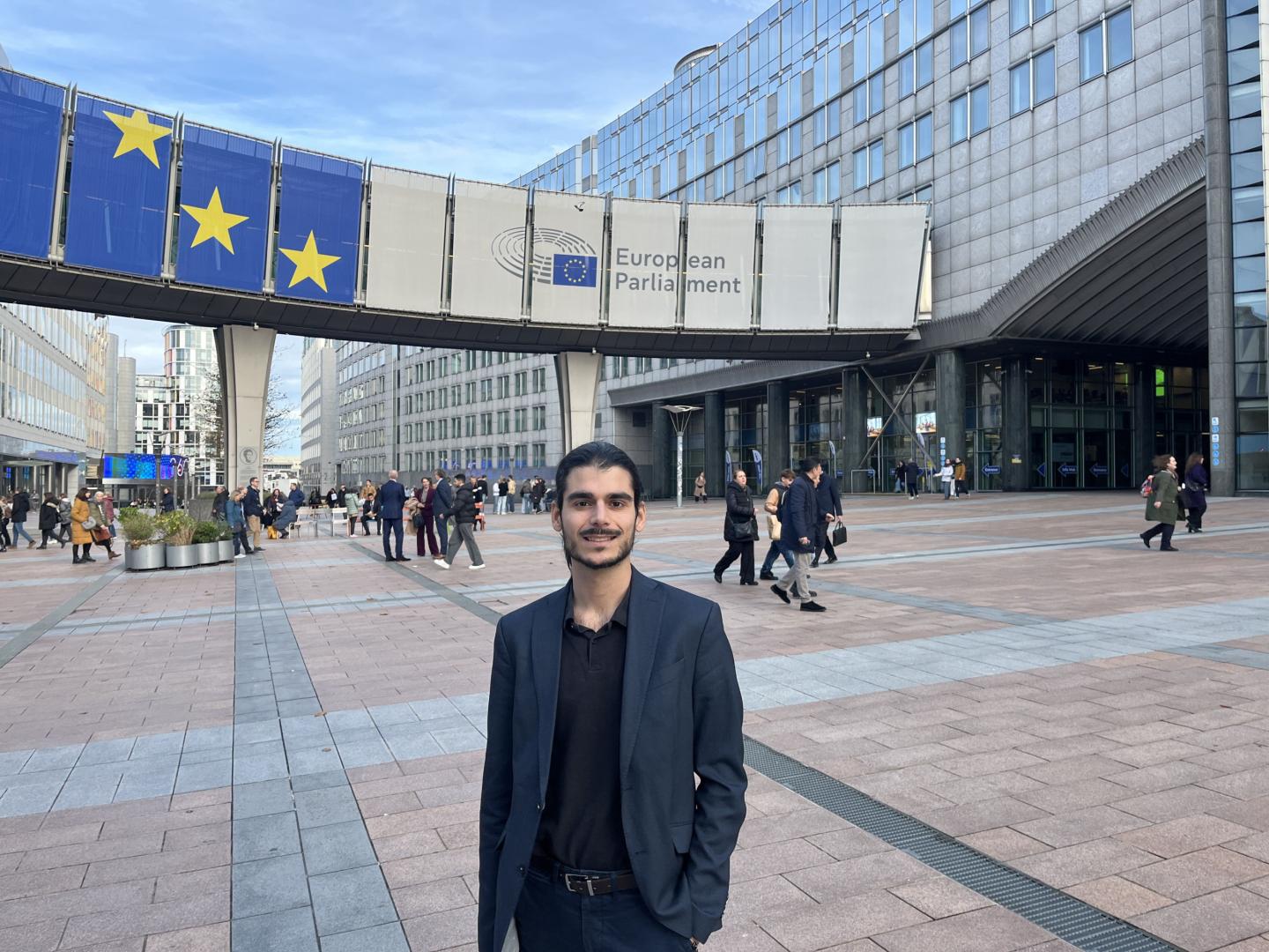 Álvaro Urdiales Ramírez, pamplonés que trabaja en Bruselas en la Asociación Náutica Europea