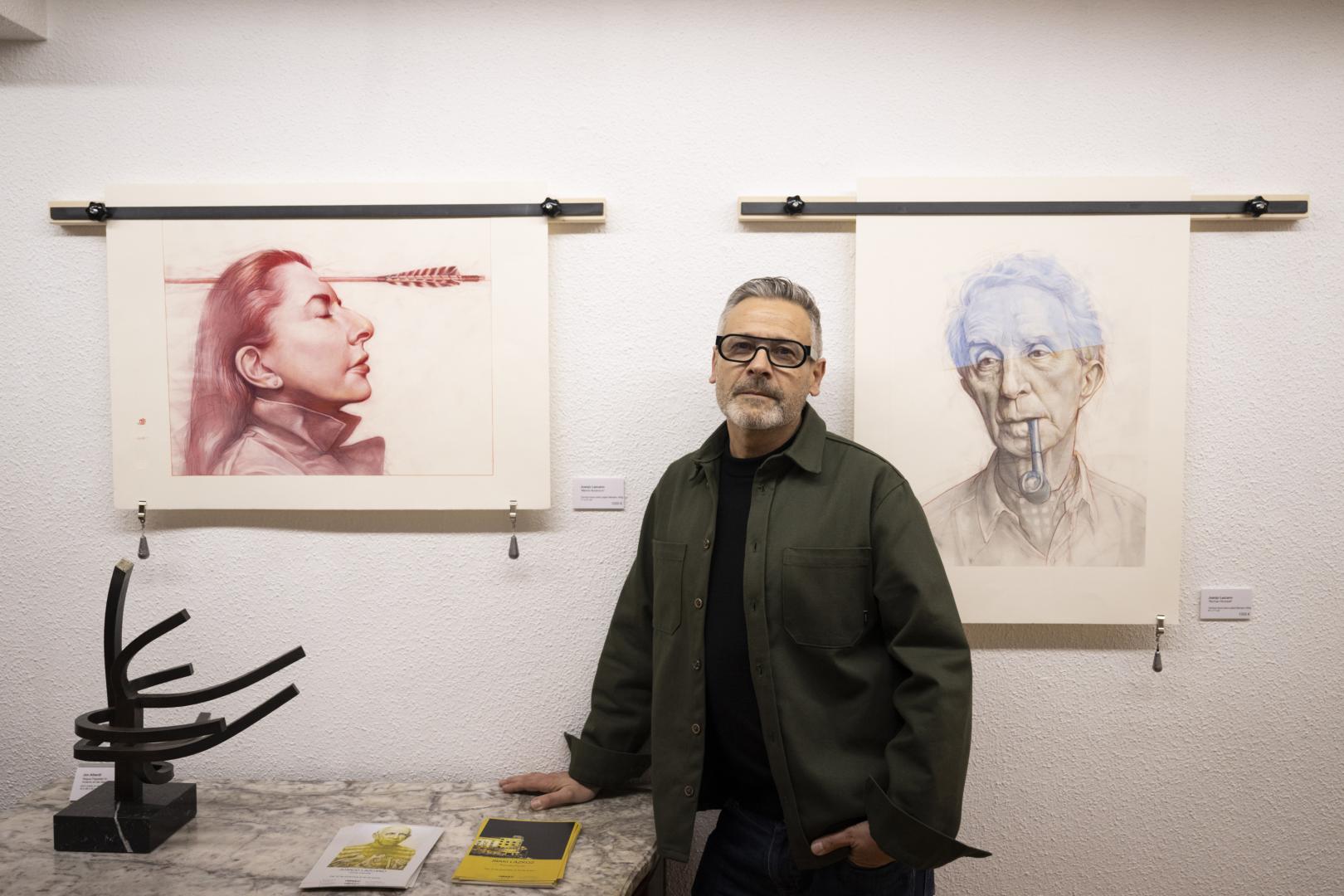 Juanjo Lazcano en la exposición 'Diálogos' en la galería Ormolú de Pamplona