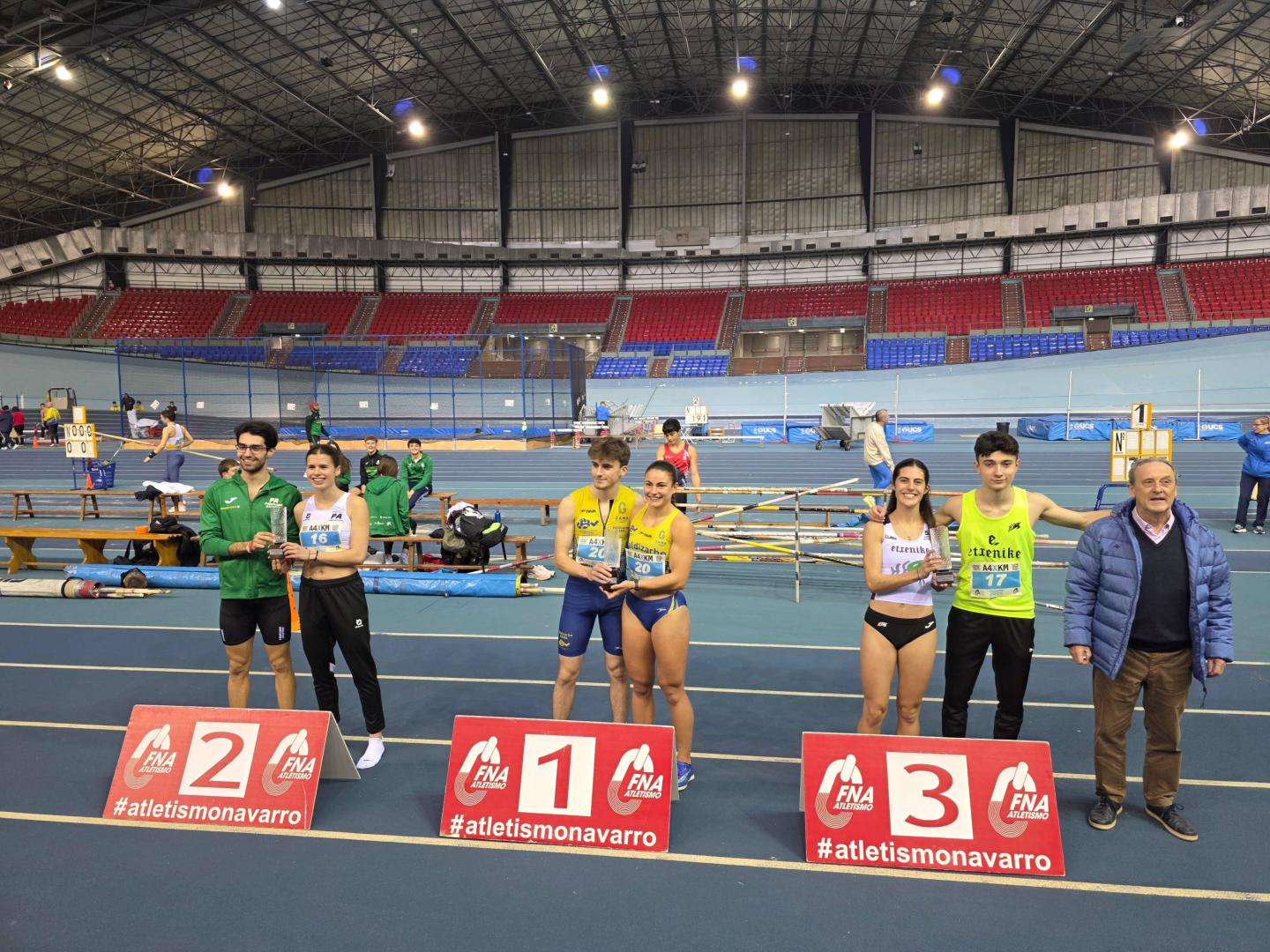 Imagen del podio del primer campeonato navarro de la temporada, el de clubes sub-20, en Anoeta.