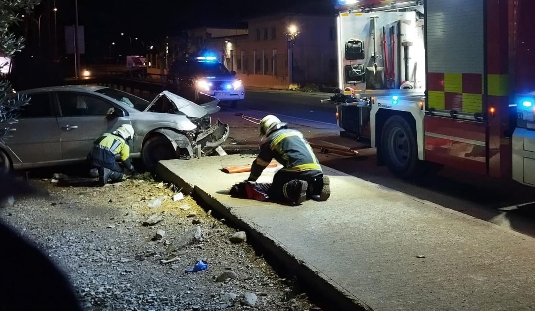 Bomberos, en el lugar del accidente