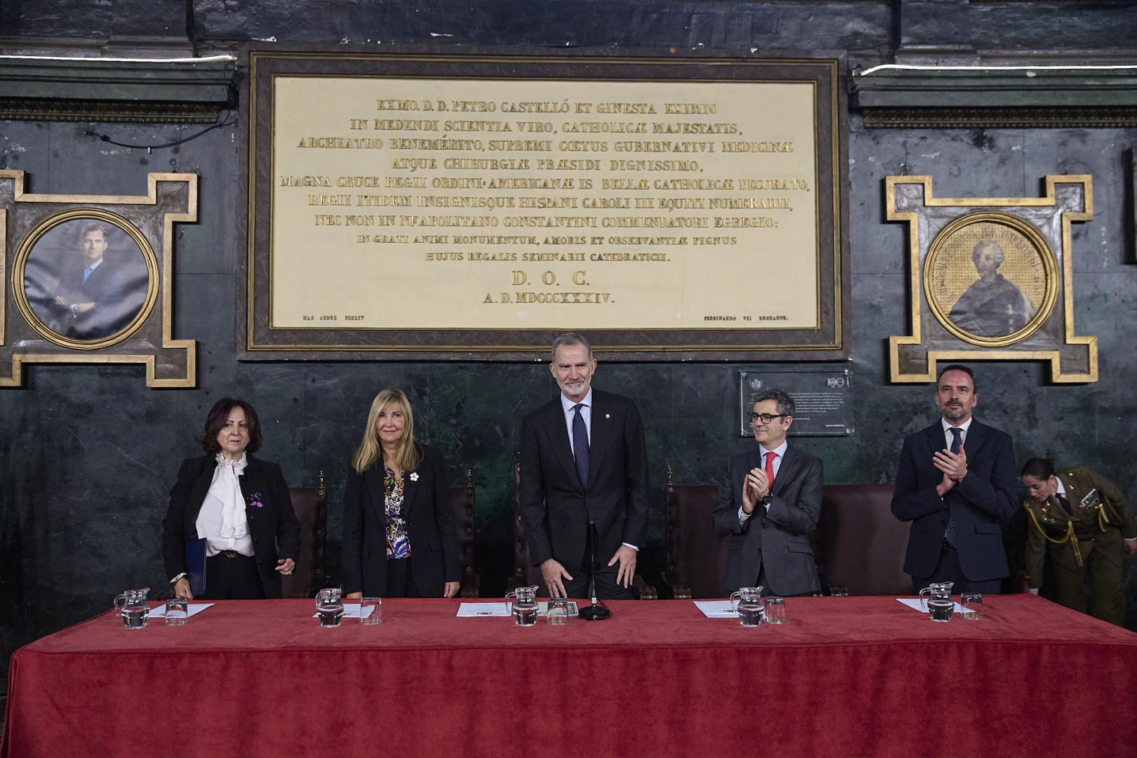 Felipe VI ha presidido la entrega de los despachos a la 63ª promoción de la carrera fiscal