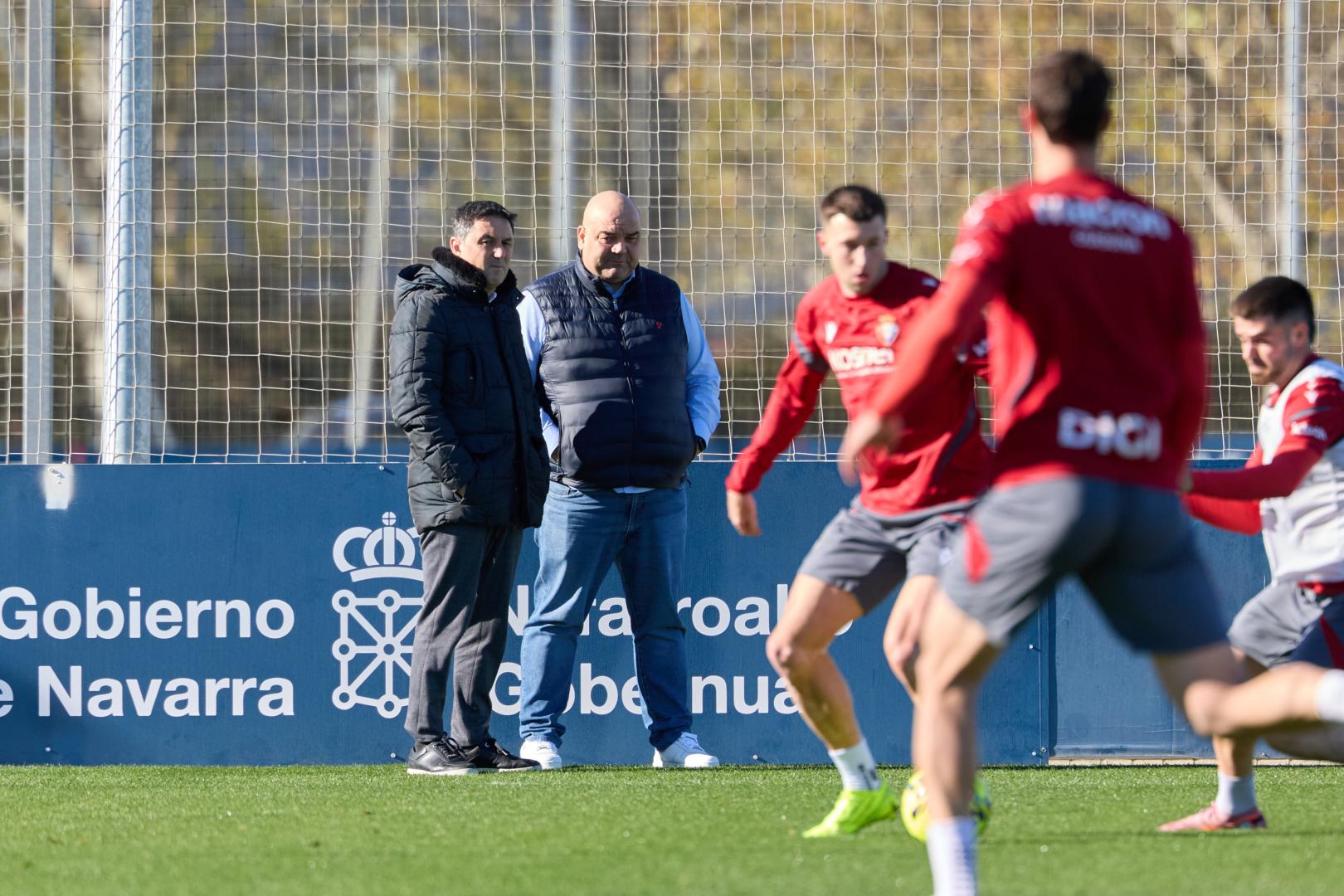 Braulio y Cata, presenciando un entrenamiento de esta temporada