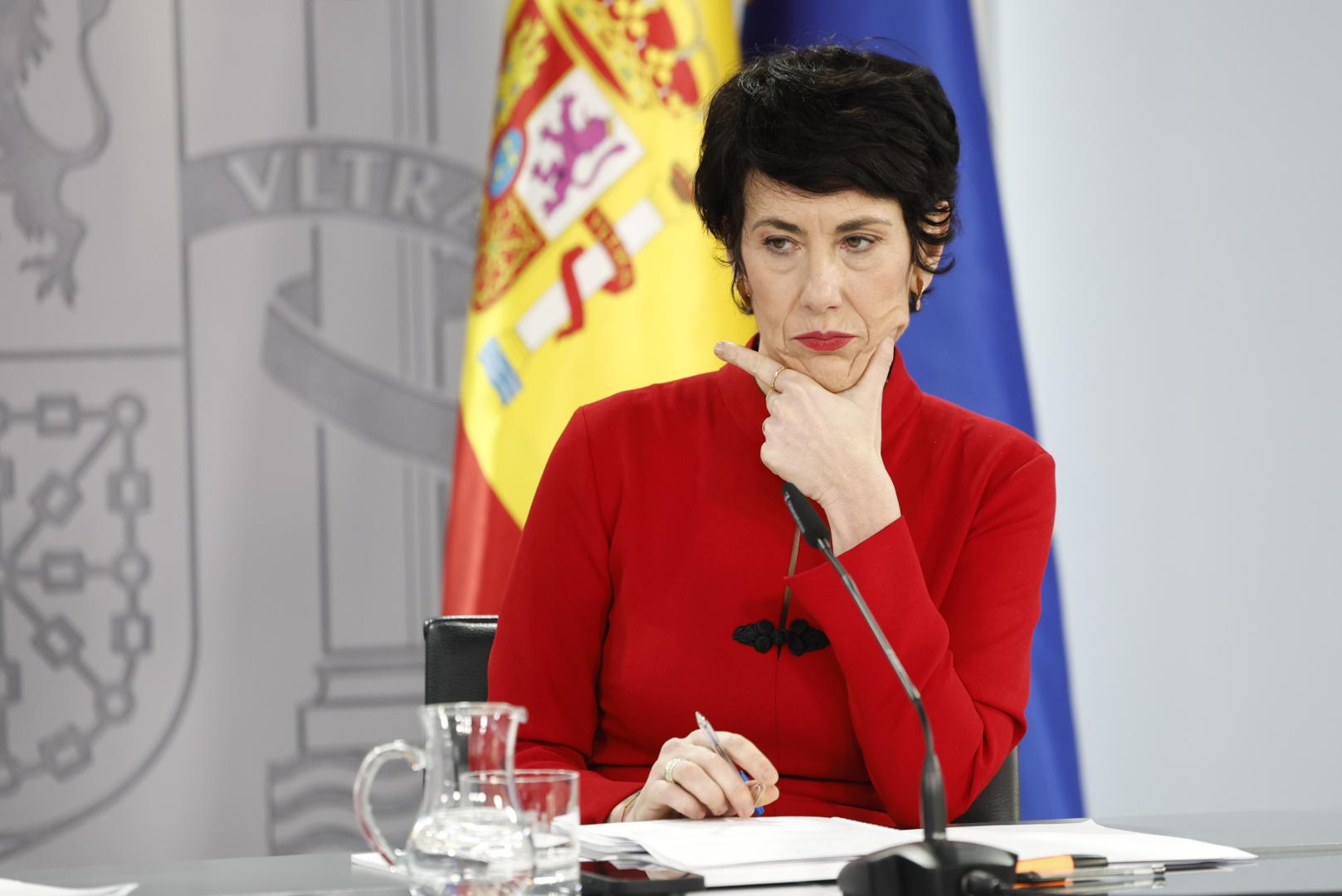 La ministra de Inclusión, Seguridad Social y Migraciones y nueva portavoz del Gobierno, Elma Saiz, durante la rueda de prensa posterior a la última reunión del año del Consejo de Ministros
