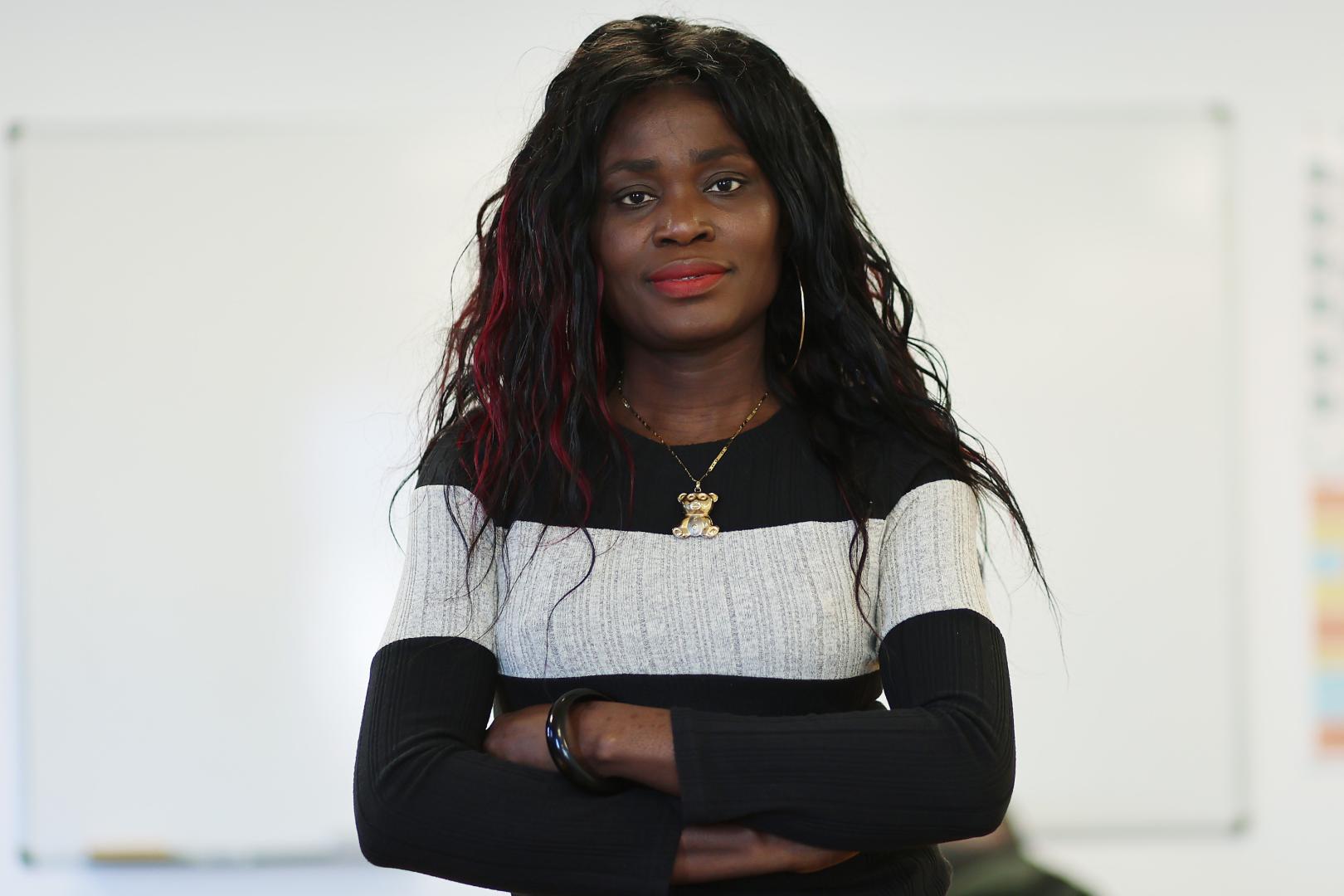 Florence Otarobo, nigeriana, cruzó el estrecho en patera con su hijo de 5 meses