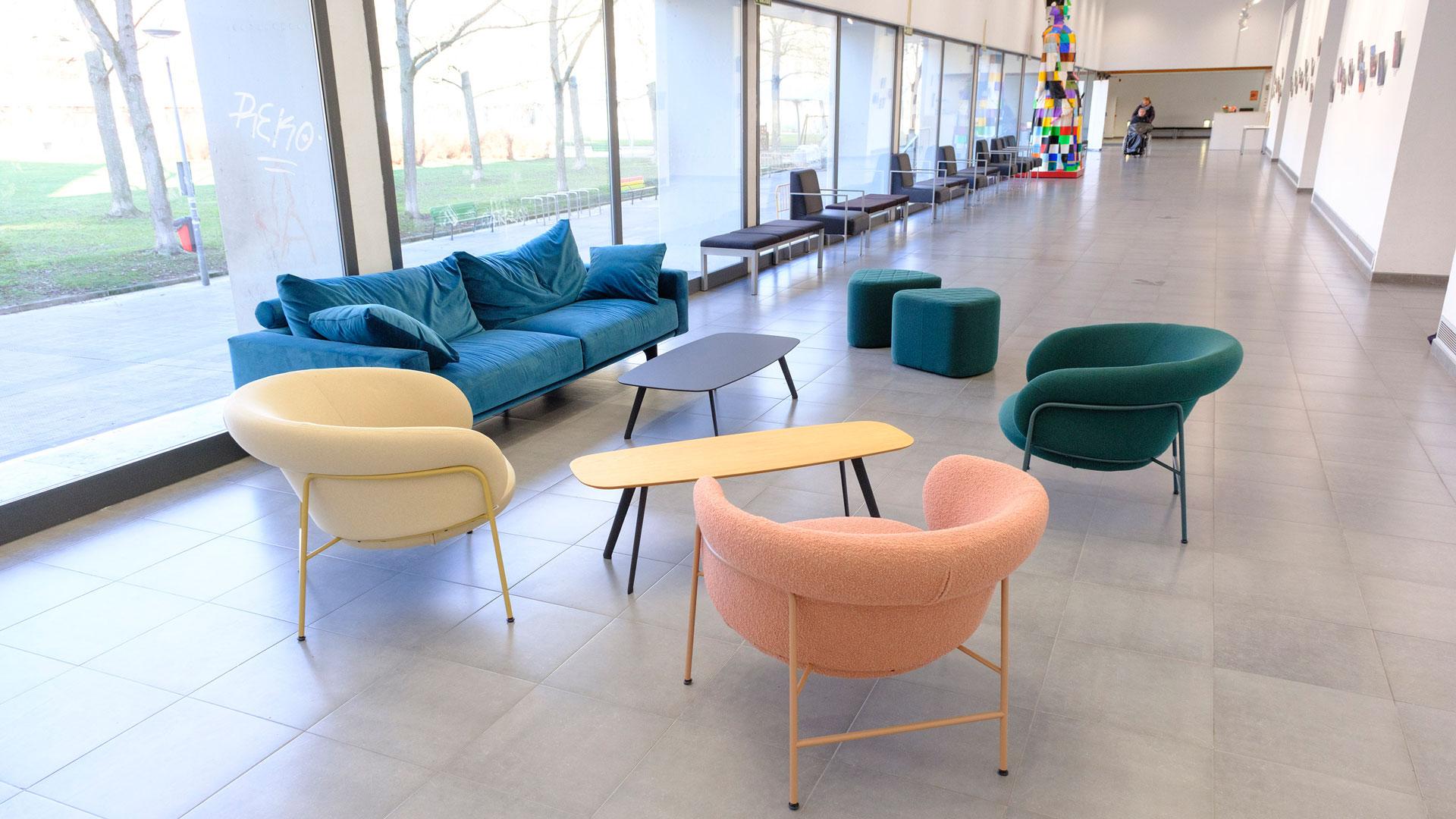 Nueva zona de estancia para personas mayores en Civivox Iturrama