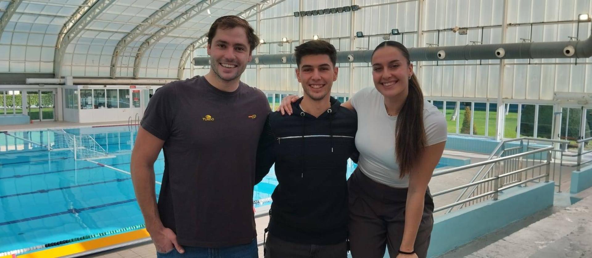 TRES DEPORTISTAS DE ELITE Alberto Munárriz conoció ayer a los hermanos Milagros en Amaya: Dani, patinador sobre hielo que será olímpico en Milán 2026, y Paula, jugadora de balonmano en el Sporting La Rioja