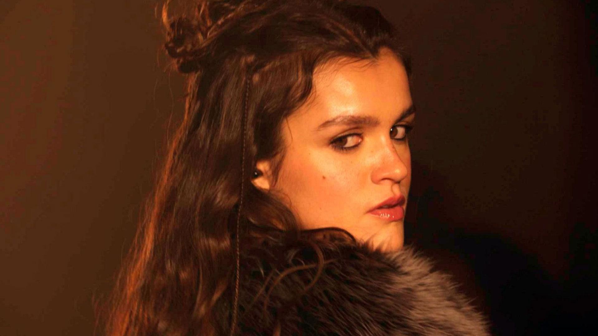 Amaia Romero interpretó su canción 'Aralar' en el especial de Nochevieja de La 1 con una actuación que realizó en el Monasterio de Irache