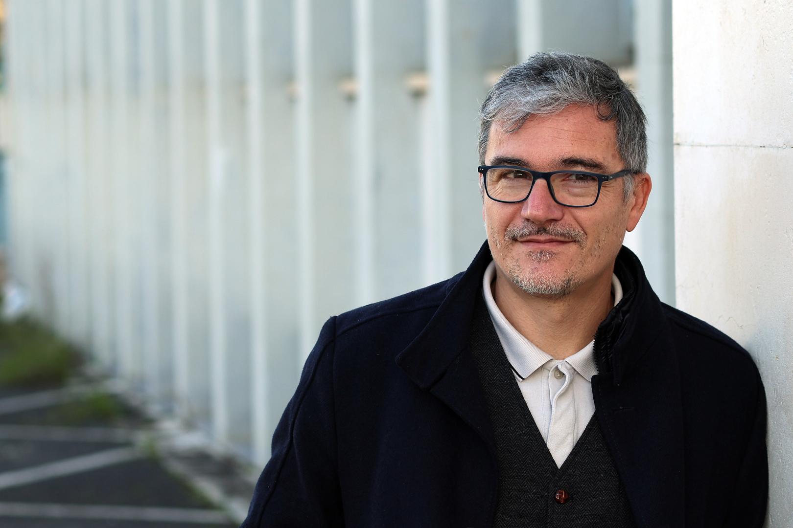 El escritor Per Gaztelu presentará ‘El Camaleón’ en Pamplona el próximo 15 de enero