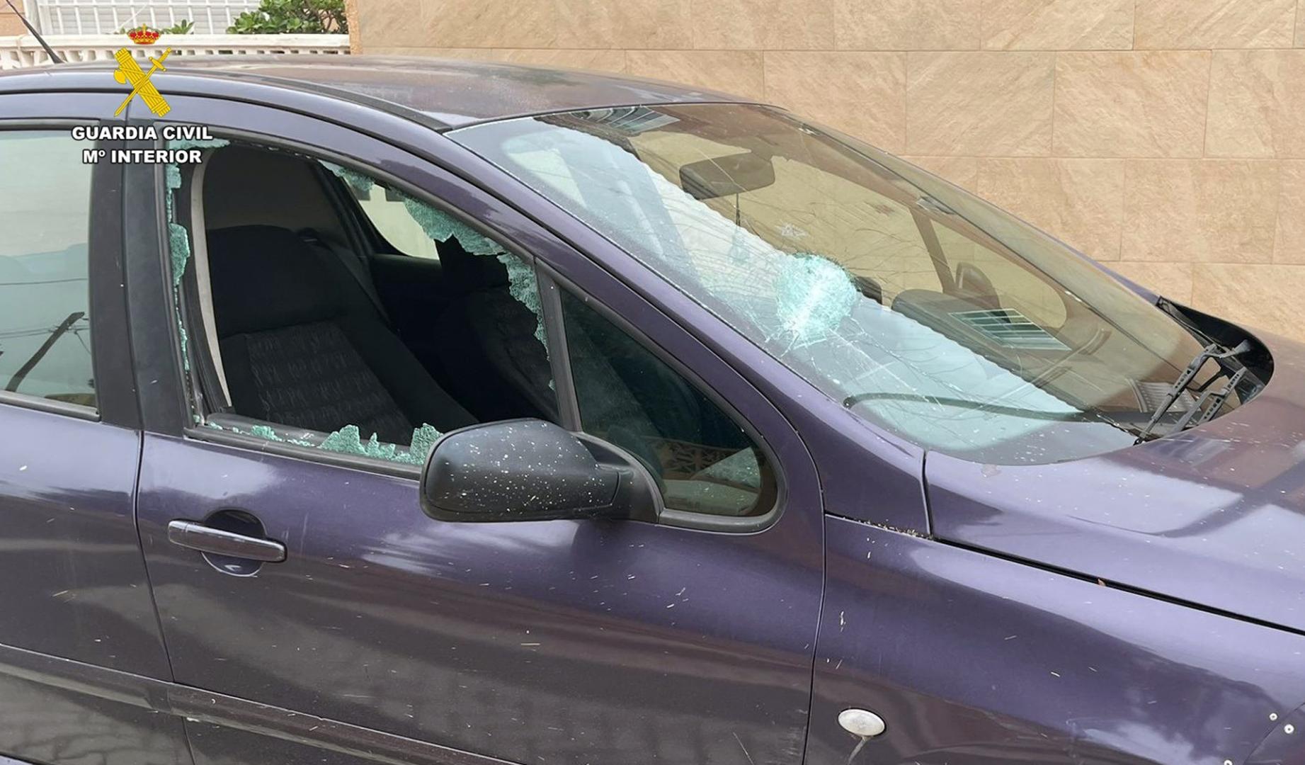 Detenido en Roquetas un hombre con cerca de 250 antecedentes tras intentar embestir a un guardia civil