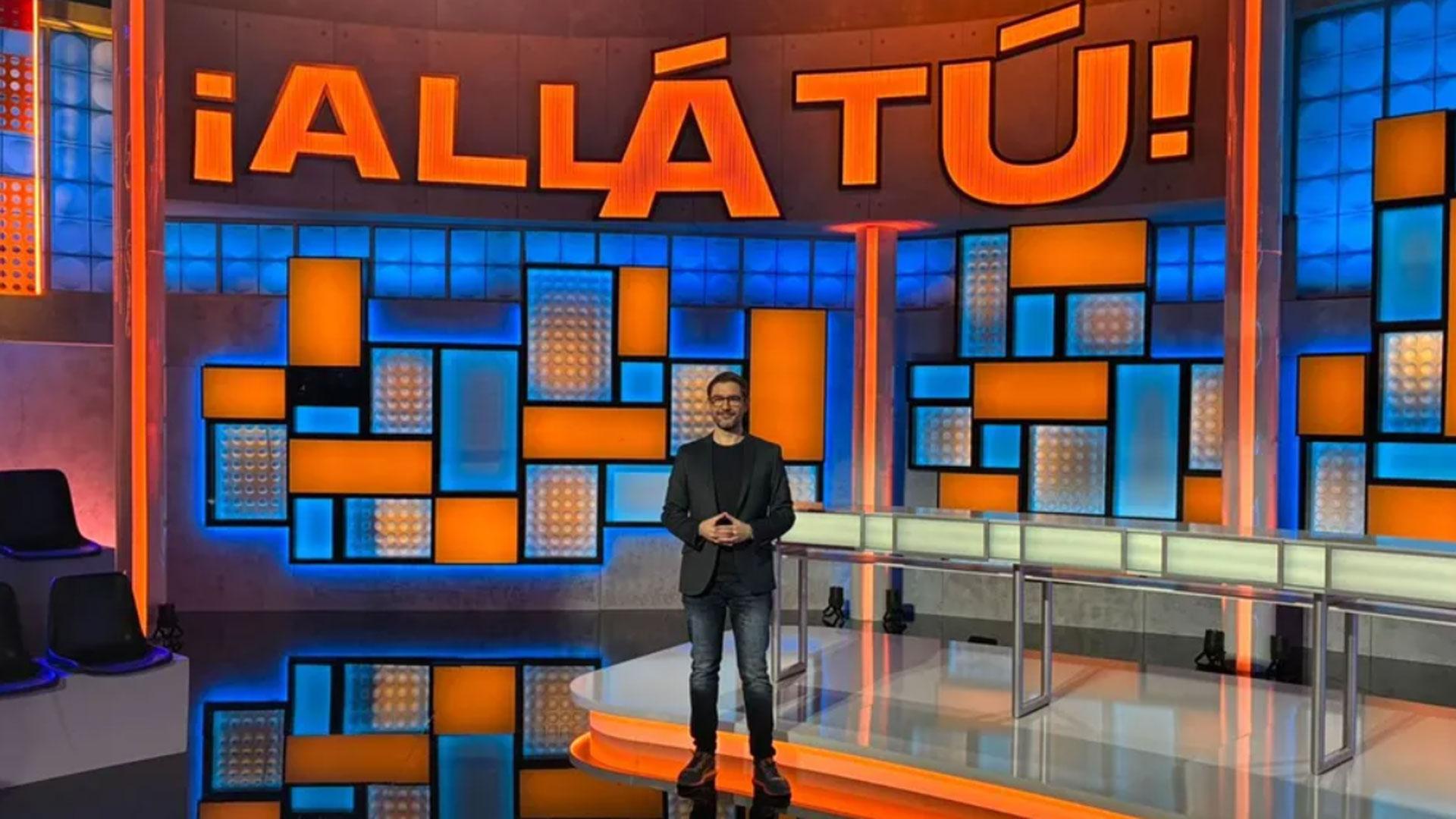 Juanra Bonet presenta ‘¡Allá tú!’ en la nueva etapa del concurso en Telecinco