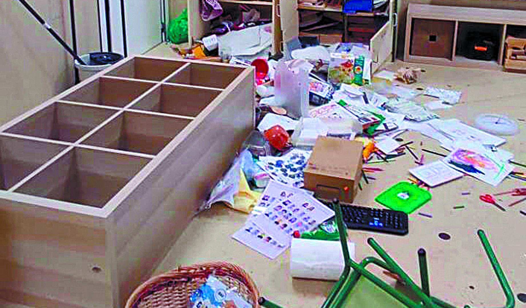 Destrozos en el colegio público de Buztintxuri