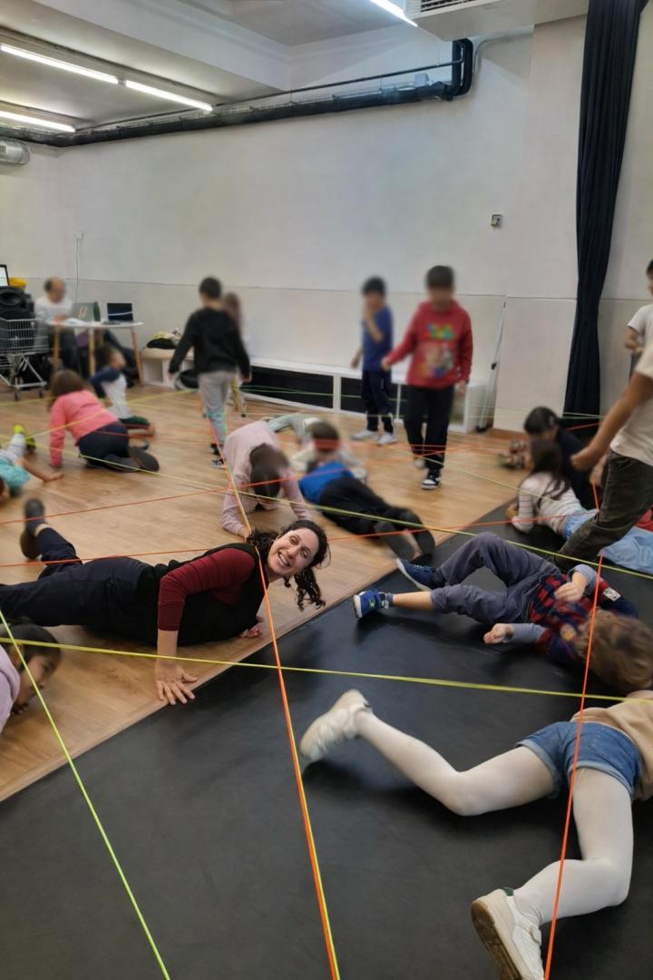 Participantes en uno de los ‘Campamentos galácticos’ de la compañía AzkonaToloza, dentro del proceso de creación de su nueva pieza.