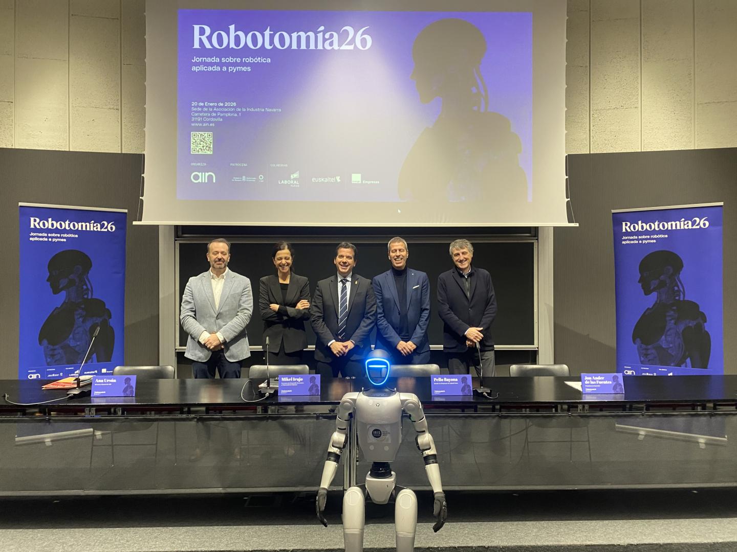Acto de presentación del evento Robotmania26