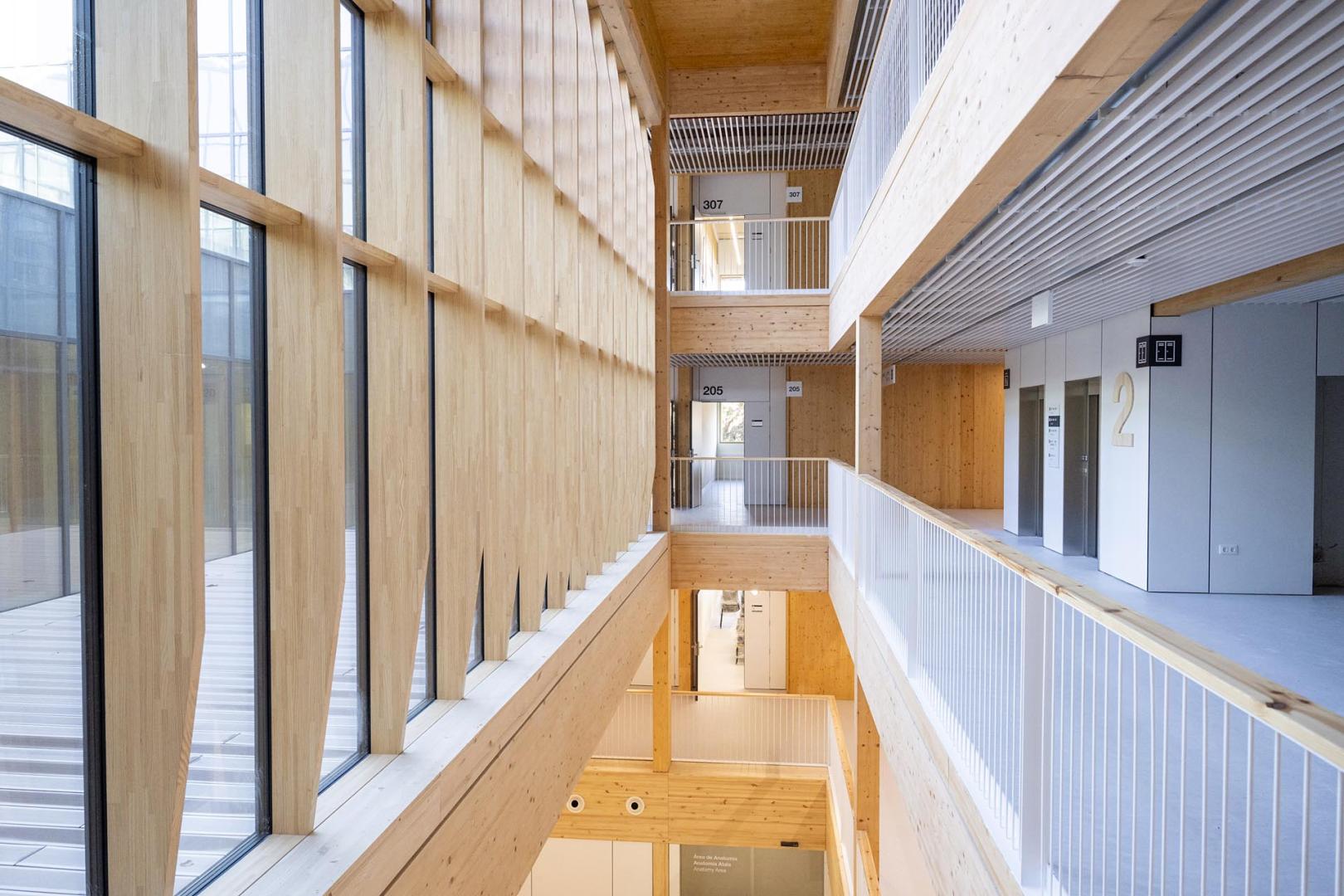 Imagen del interior del nuevo edificio de la Facultad de Ciencias de la Salud de la UPNA