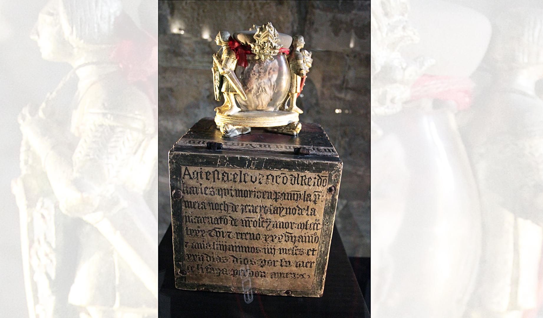 El corazón de  Carlos II, en el interior de la urna