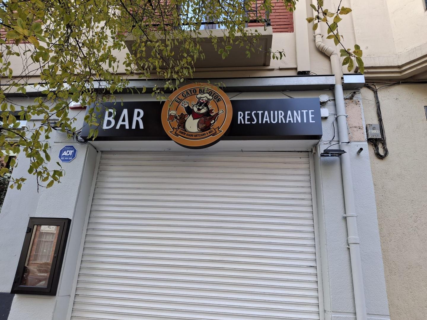 El nuevo restaurante El Gato Bigotón, en la calle Olite de Pamplona