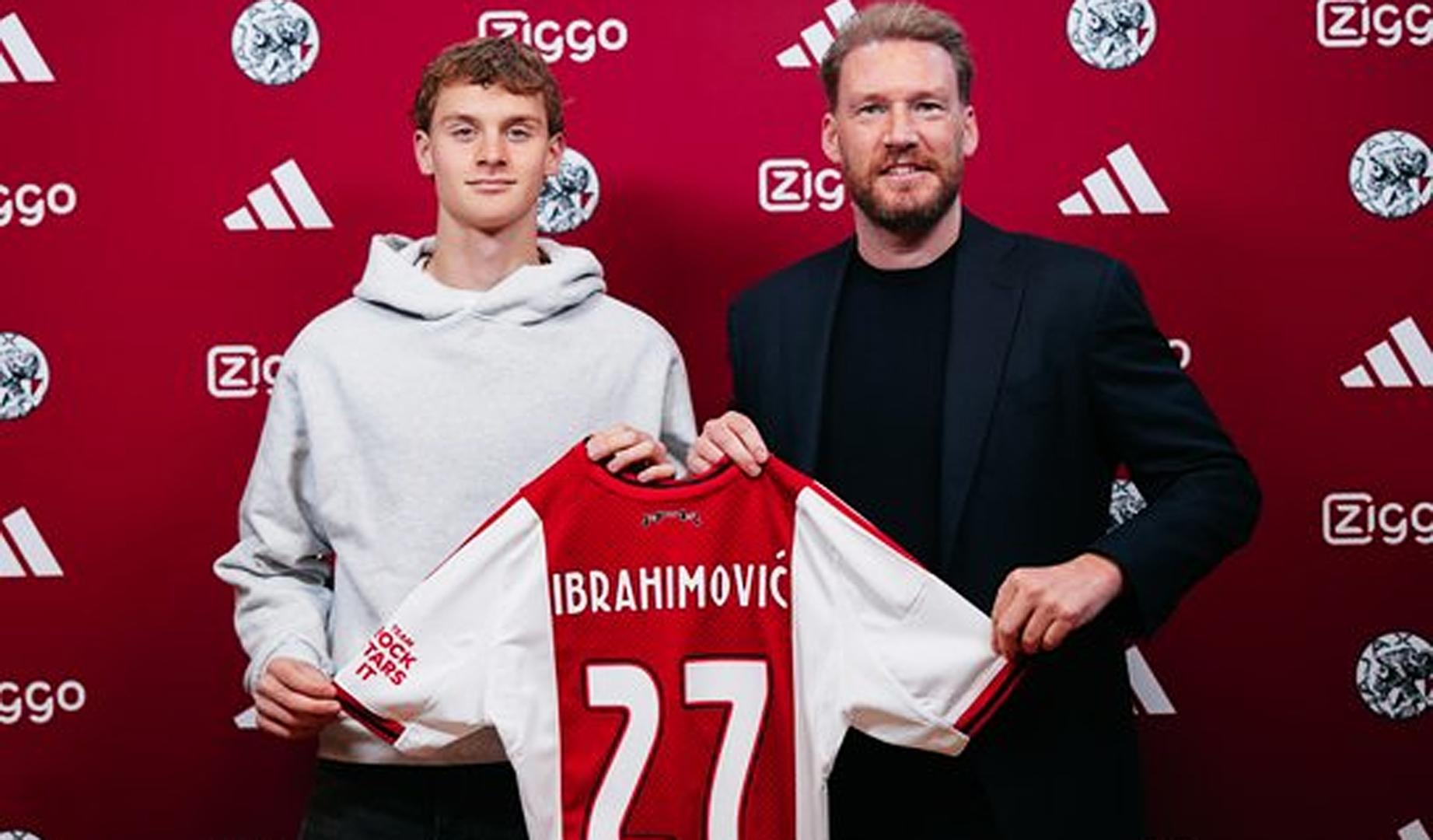 Maximiliano Ibrahimovic, durante su presentación como jugador del Ajax