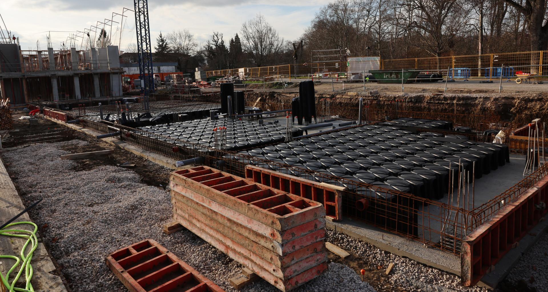 Estado de ayer de las obras del ‘cohousing’ de Txantrea