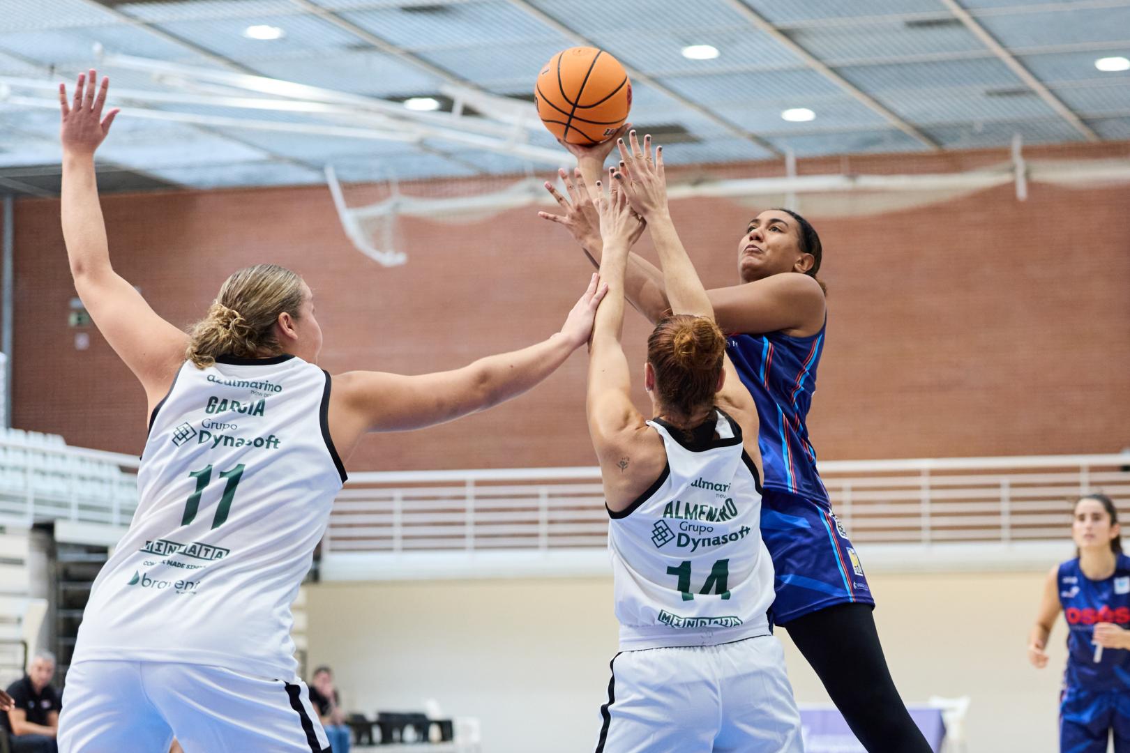 Aixa Wone busca superar a Marta García y María España, en el duelo ante Azulmarino de la primera vuelta