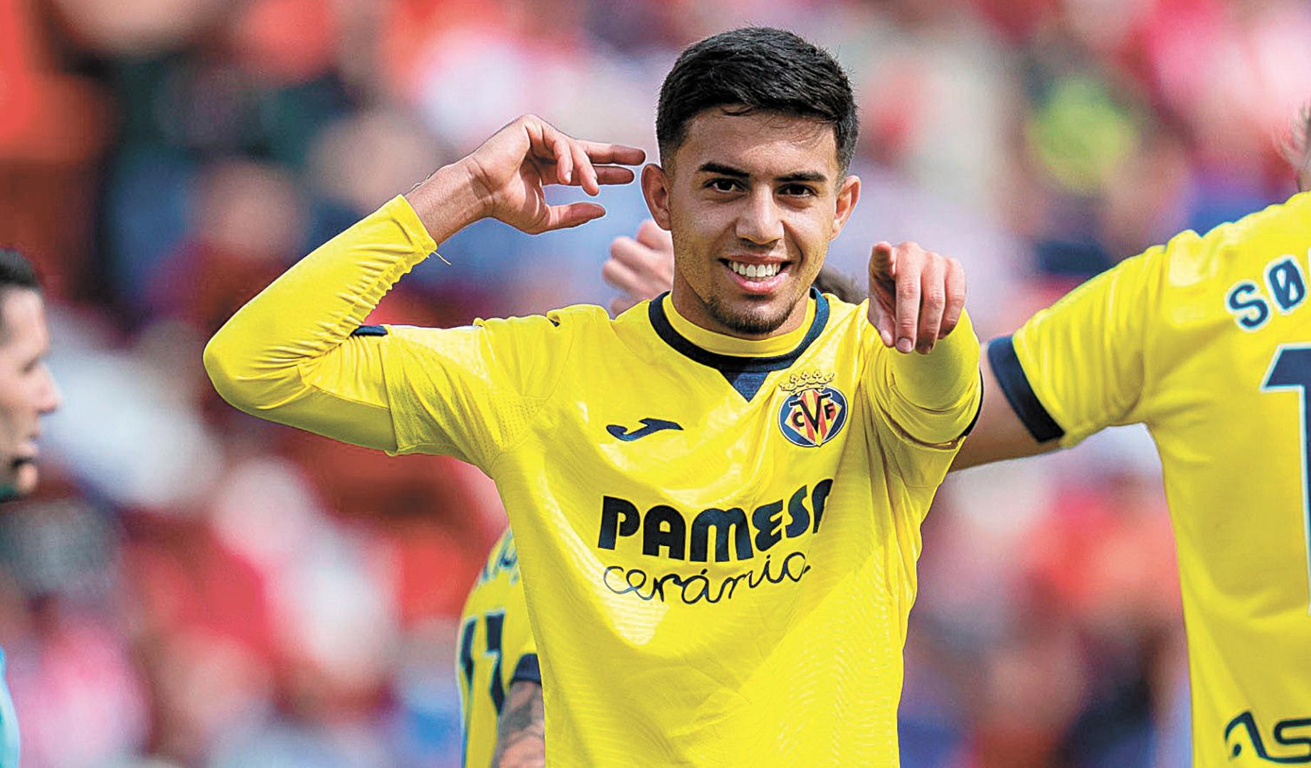 Ilias Akhomach, con la camiseta del Villarreal