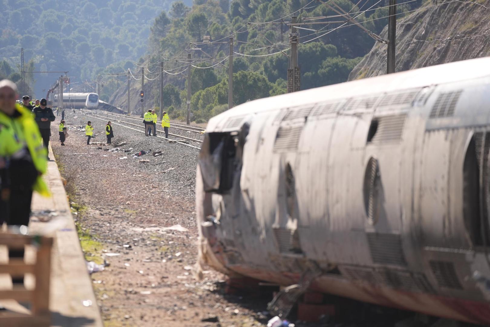 Uno de los vagones del tren de Iryo que descarriló en Adamuz