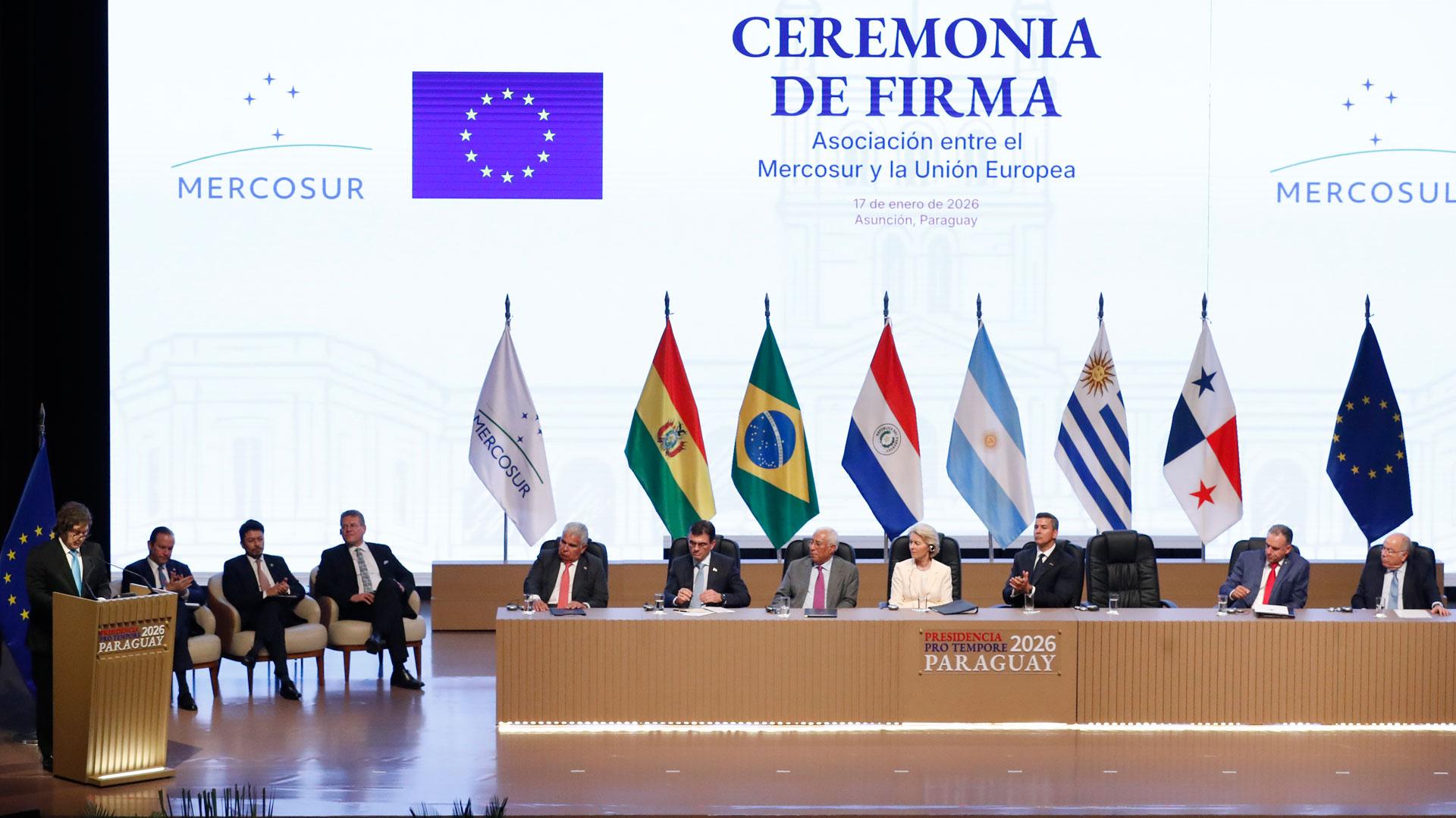 Ceremonia de la firma del acuerdo de libre comercio entre la Unión Europea (UE) y los países del Mercosur, en Asunción (Paraguay)