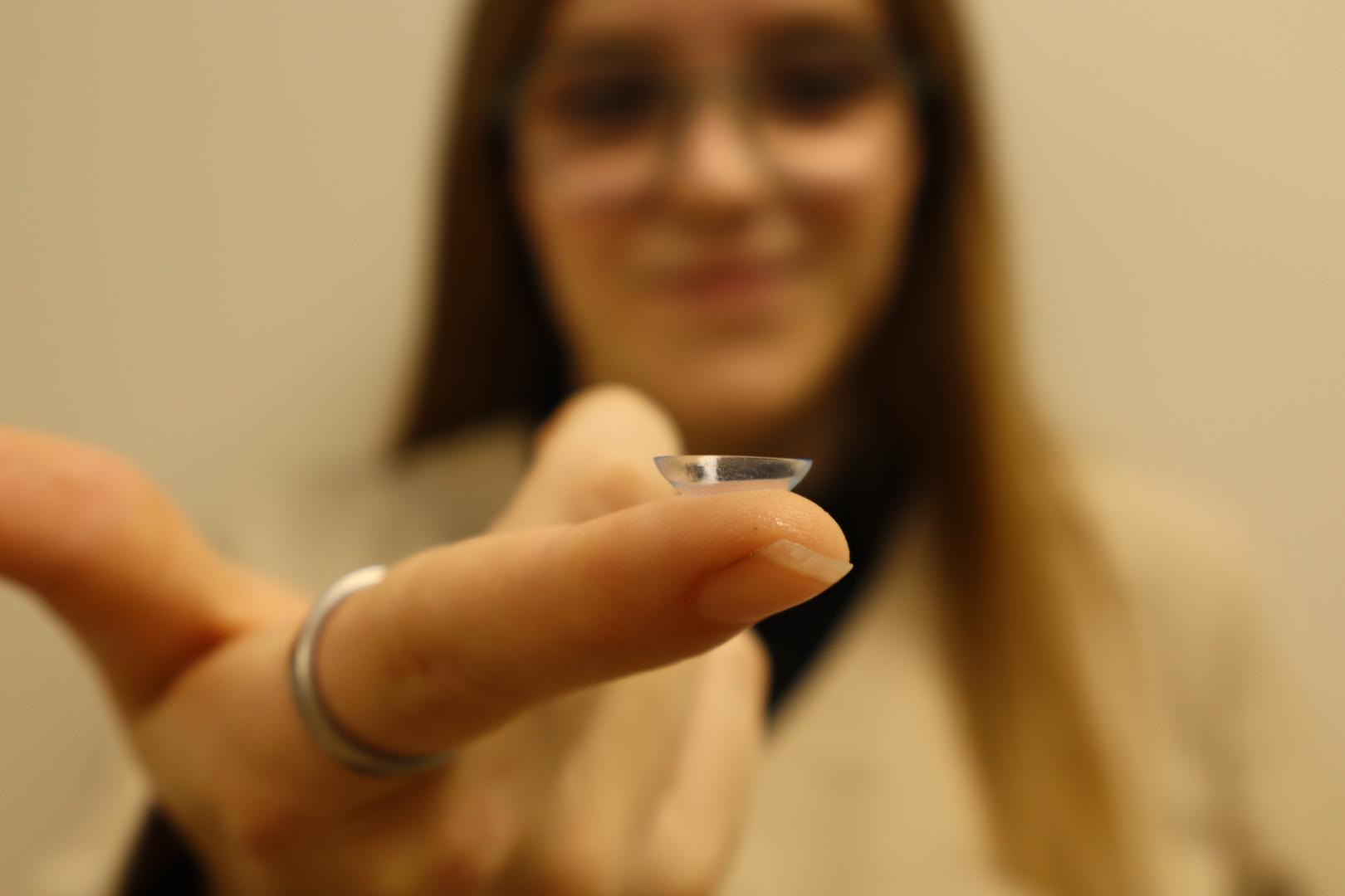Orto-K, las lentes de contacto especiales que se utilizan durante la noche, mientras dormimos