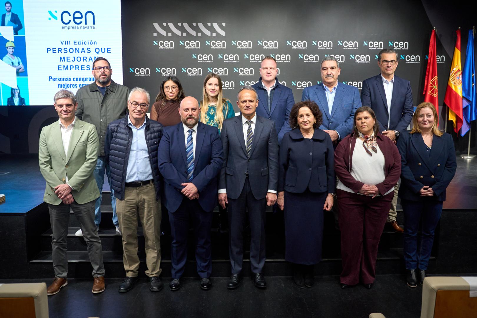 Manuel Piquer, presidente de CEN, junto a todos los galardonados y autoridades invitadas