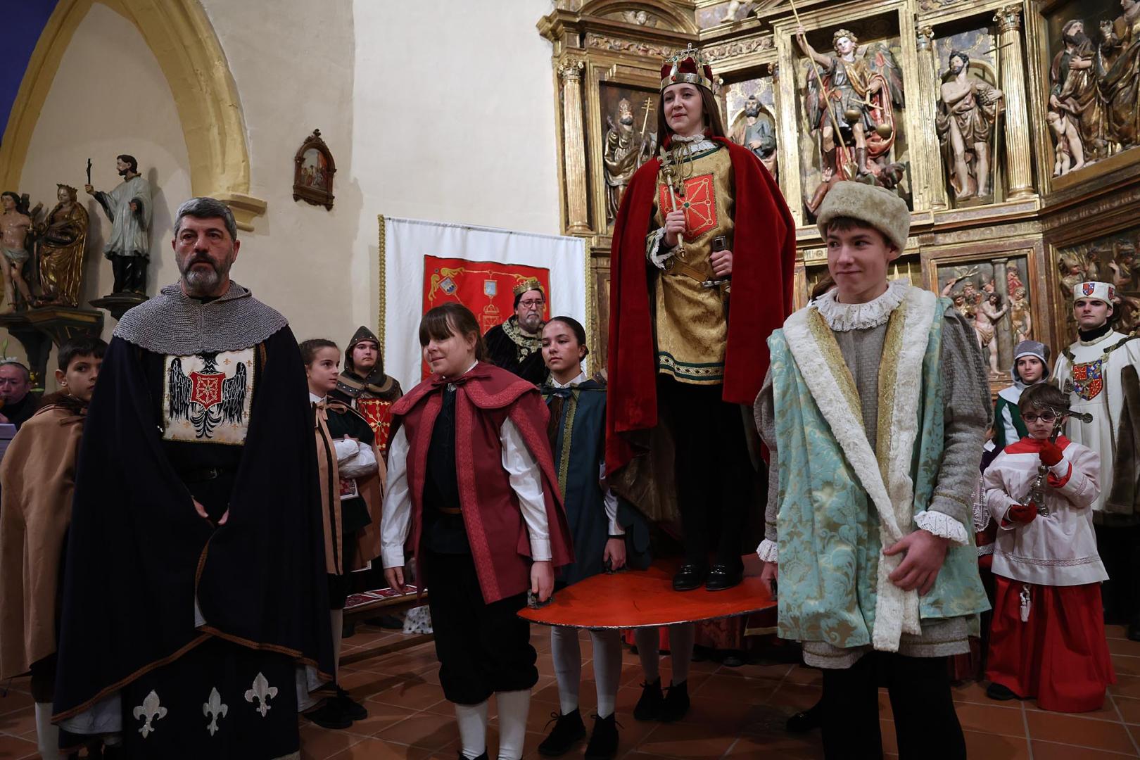 Enara Plágaro Lizarraga fue coronada este sábado, 24 de enero, en una ceremonia celebrada por primera vez en tres plazas del municipio de Zabalza.
