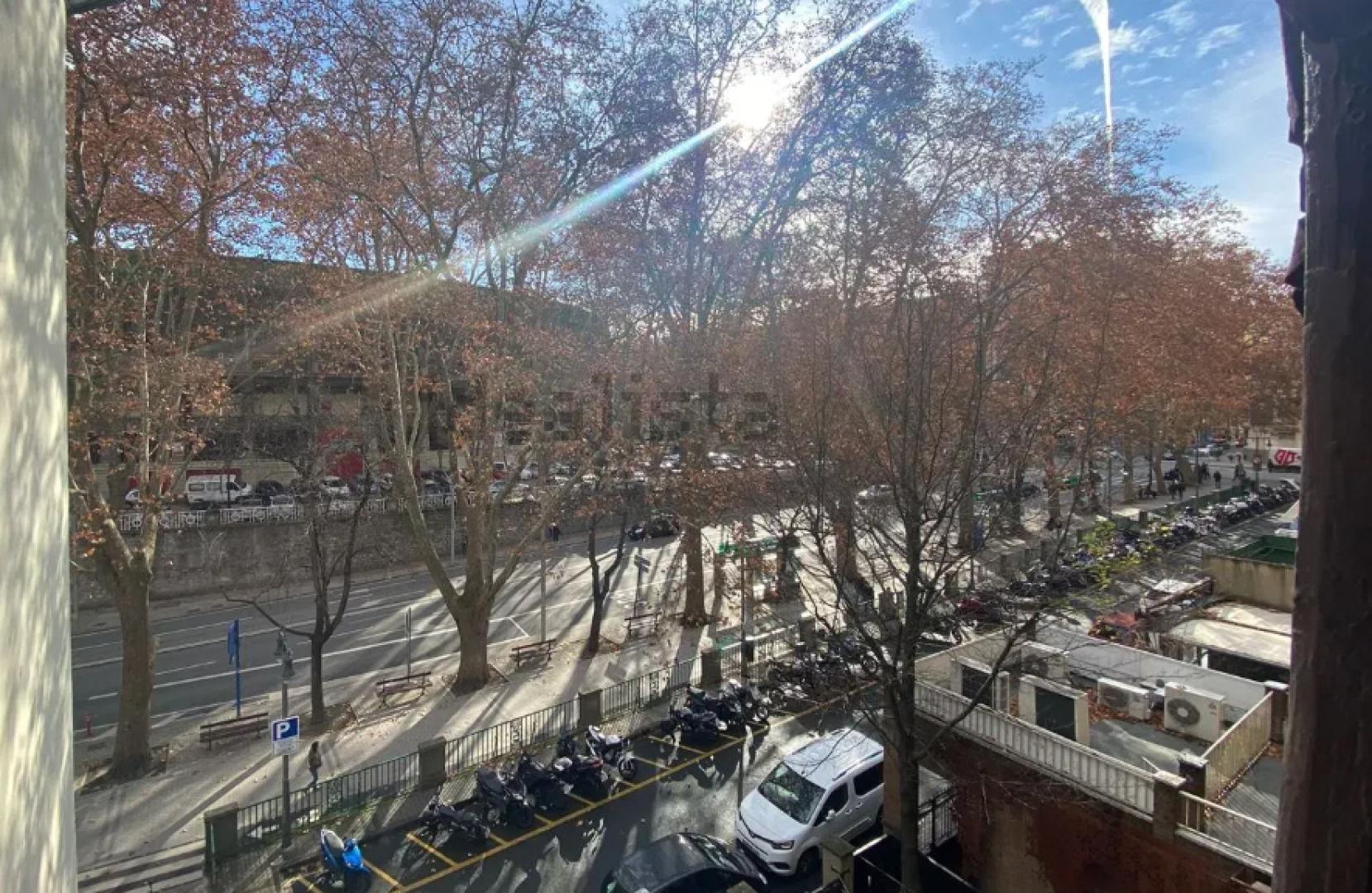La Plaza de Toros de Pamplona amanece frente al mirador del piso a la venta en Tejería 26