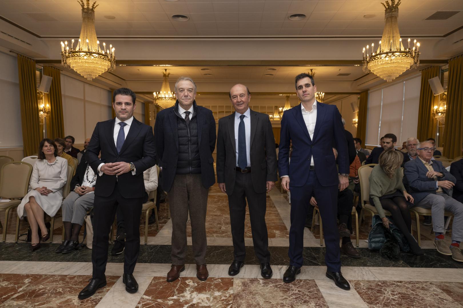 *A: Irati Aizpurua San Román *F: 28-01-26 *T: Presentación de la Encuesta de Círculo de Empresarios. Miguel Iraburu. Mesa redonda. *L: Hotel Tres Reyes. Pamplona.