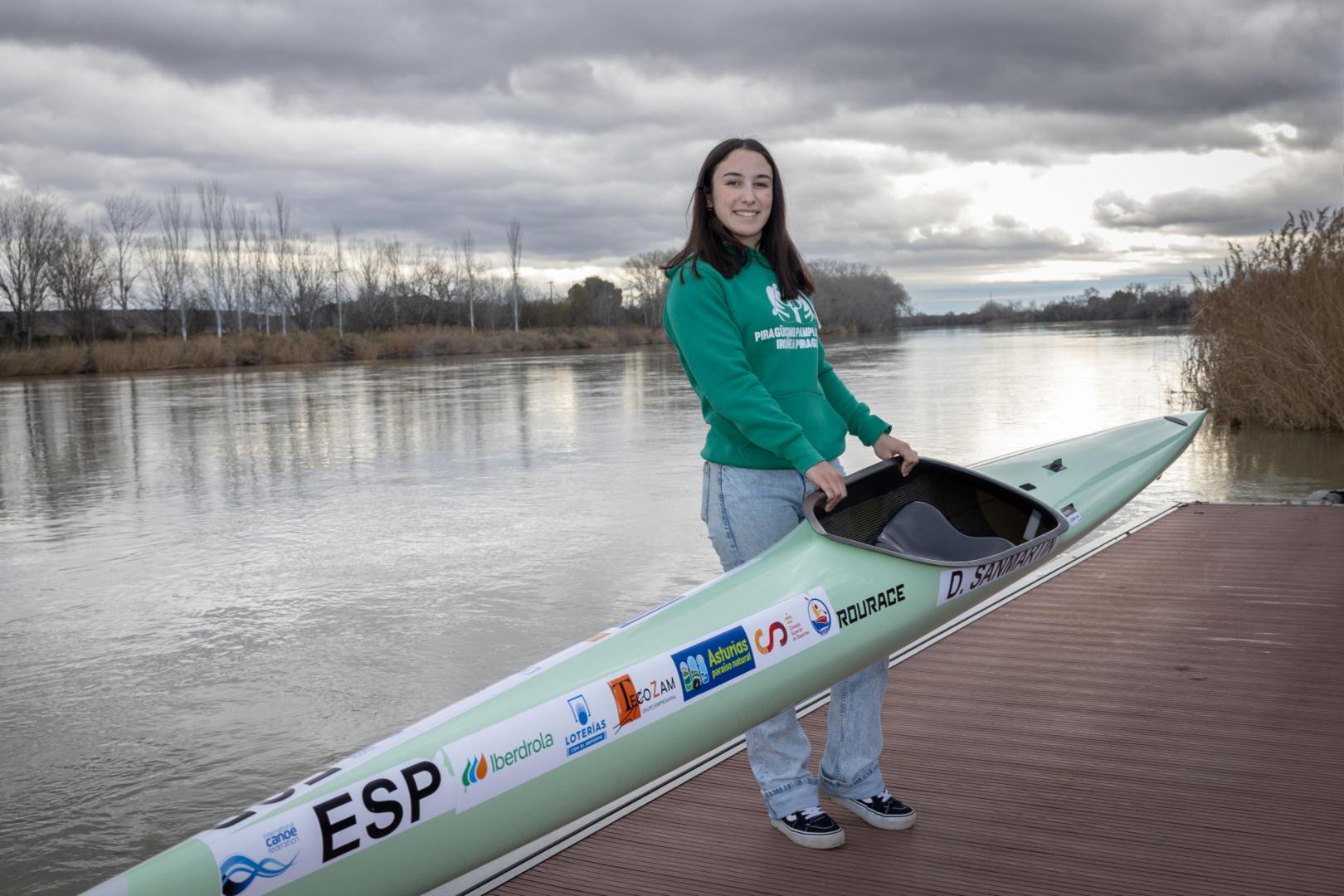 Dánae Sanmartín Ruiz, en el embarcadero de Tudela