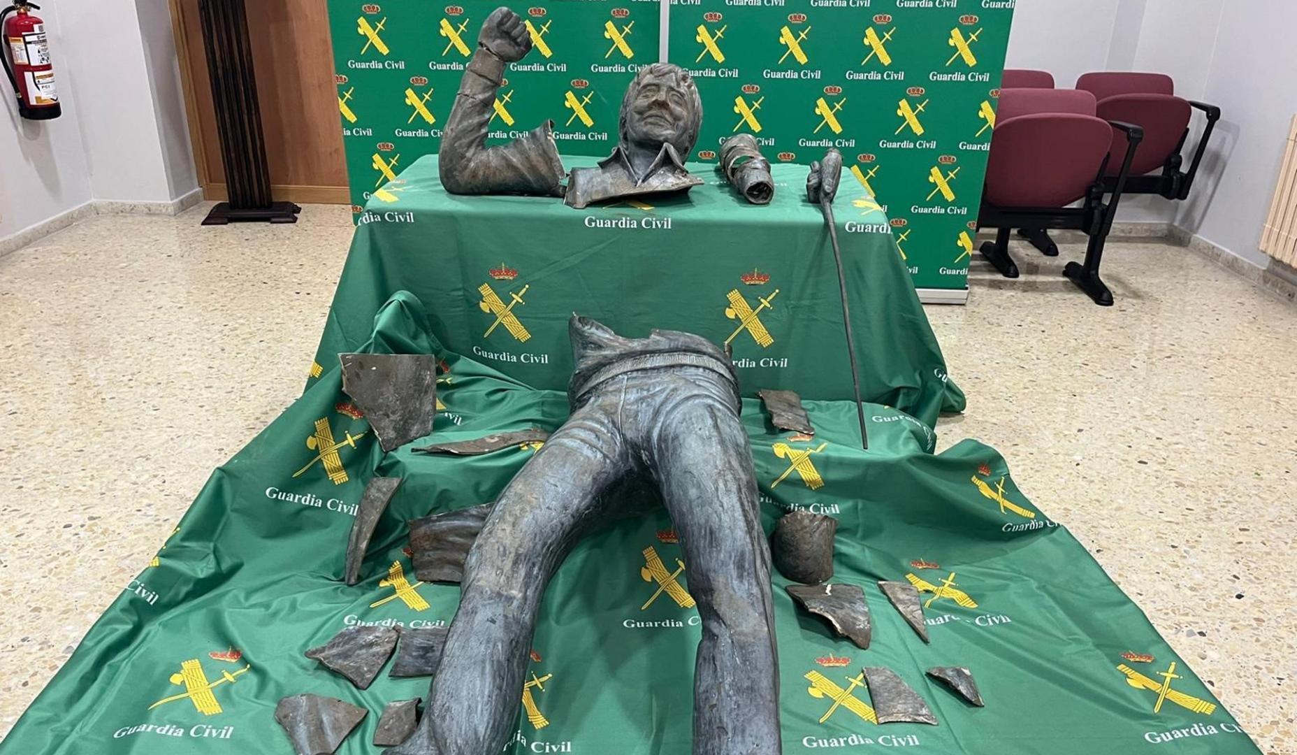 Estatua troceada de Severiano Ballesteros