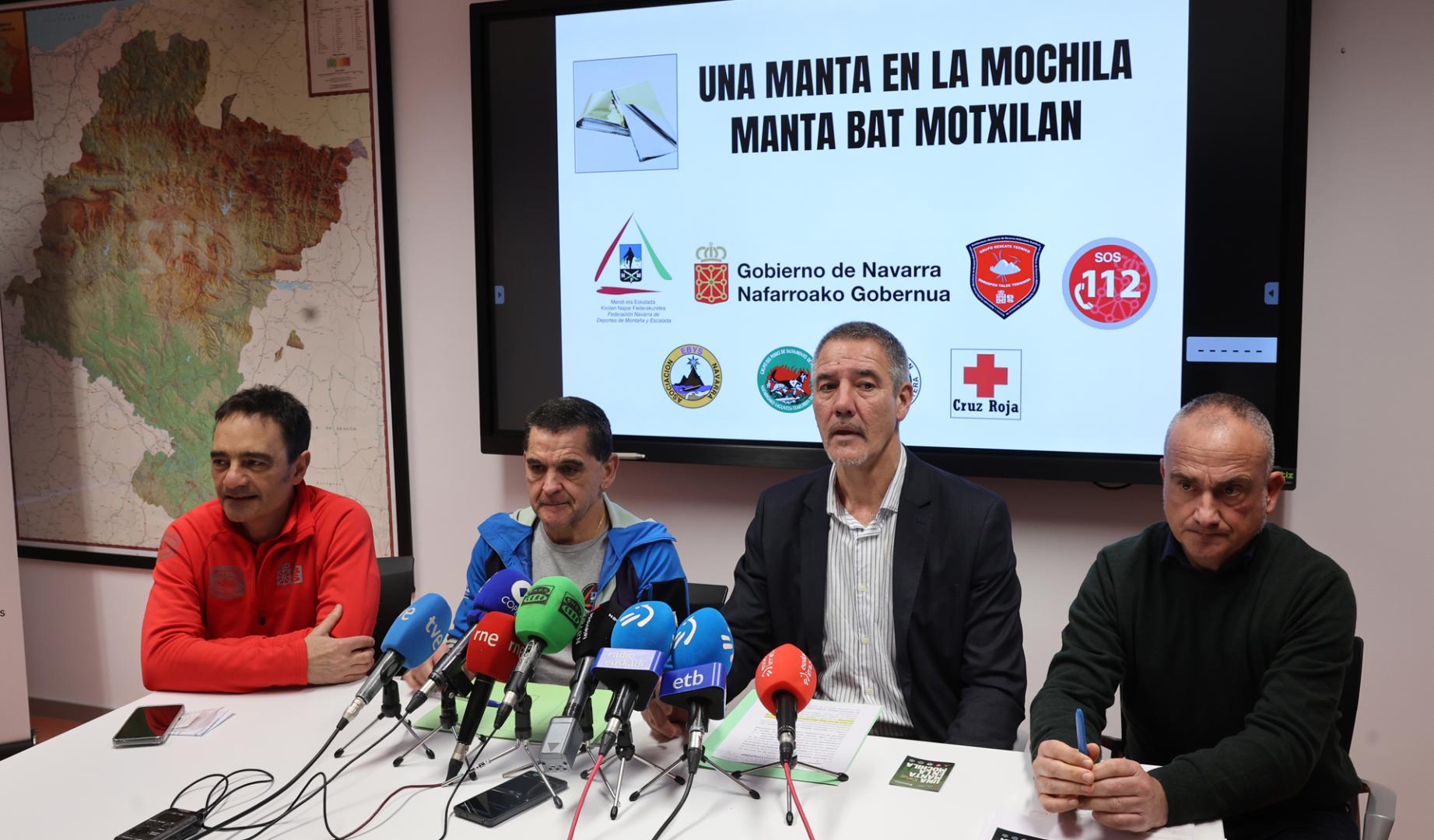 Presentación de la campaña 'Una manta en la mochila'
