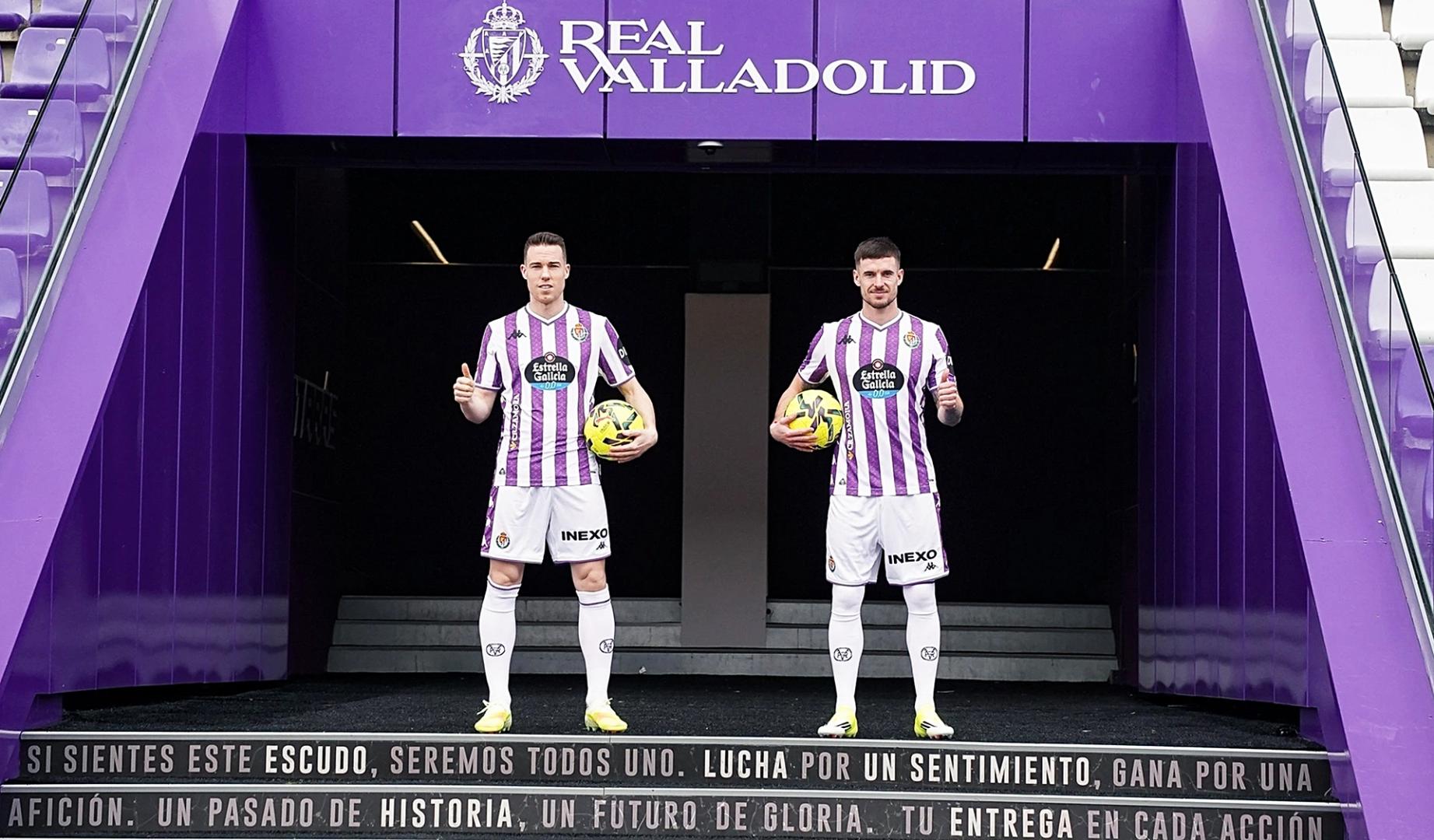 Carlos Clerc (izda.) y Clément Michelin durante la presentación oficial como nuevos jugadores del Real Valladolid