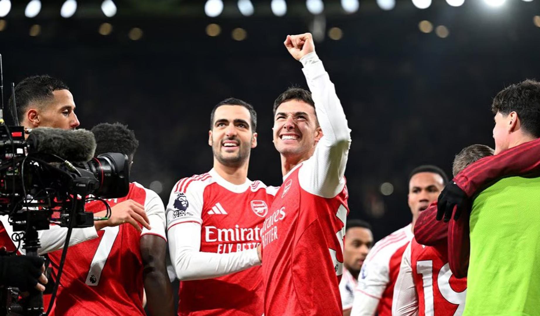 Mikel Merino y Martín Zubimendi durante un partido esta temporada con el Arsenal