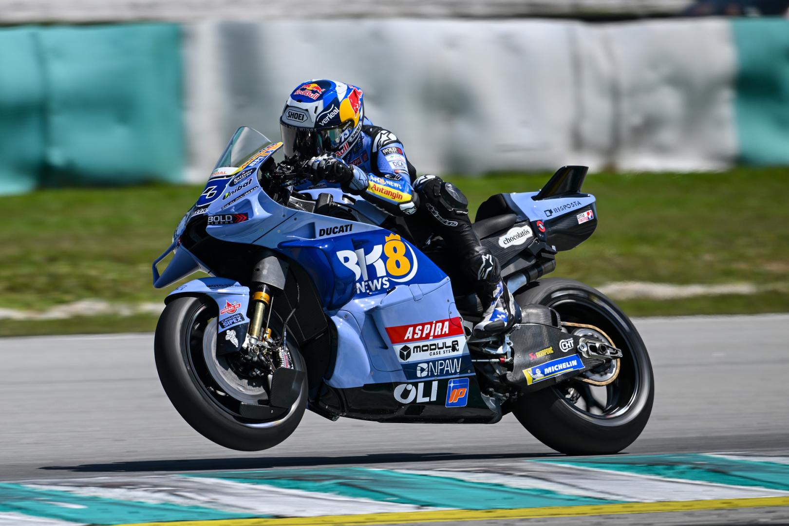 Álex Márquez, durante los test de Malasia