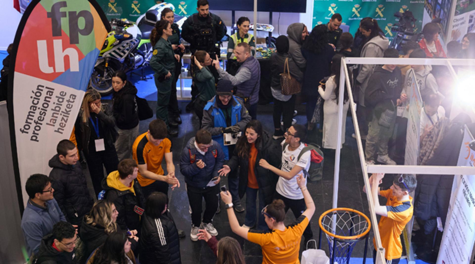 Los asistentes al Salón del Estudiante y Futuro Profesional 2026 conocerán la gran oferta formativa que existe y podrán contactar directamente con empresas