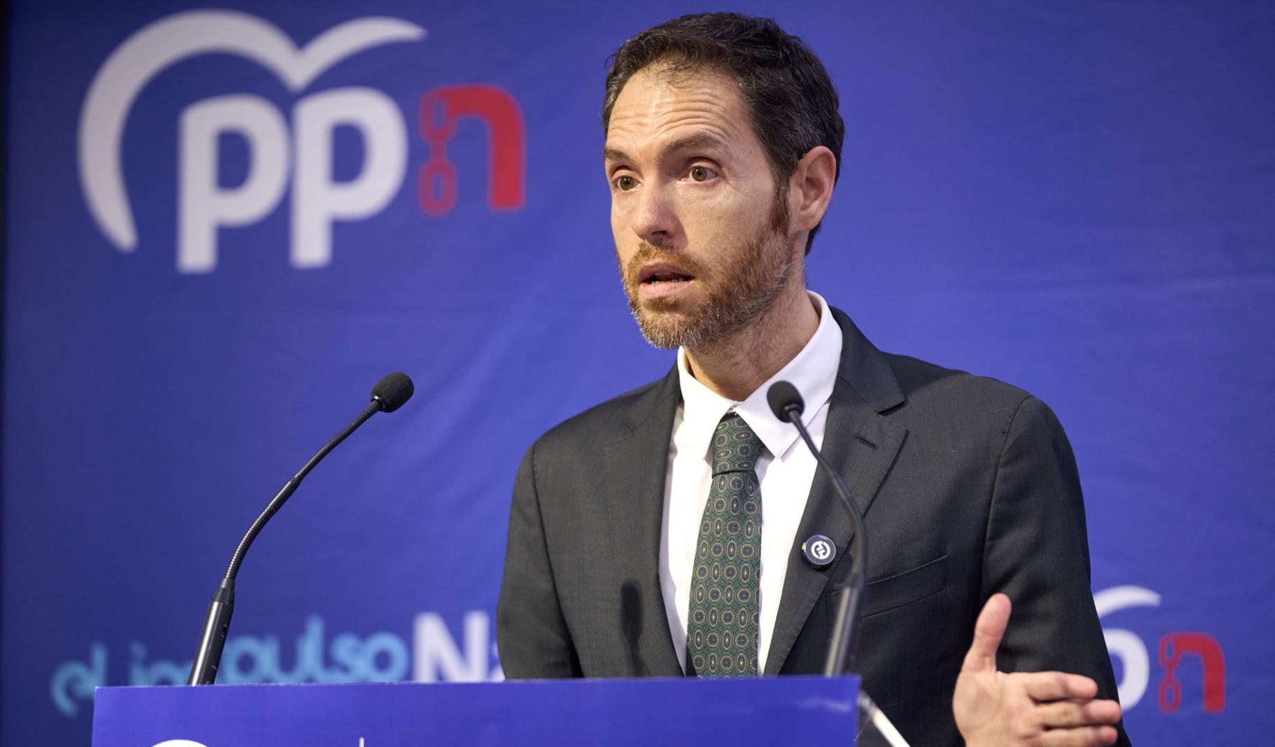 Sergio Sayas, este viernes en la sede del PP, en relación a la Renta Garantizada