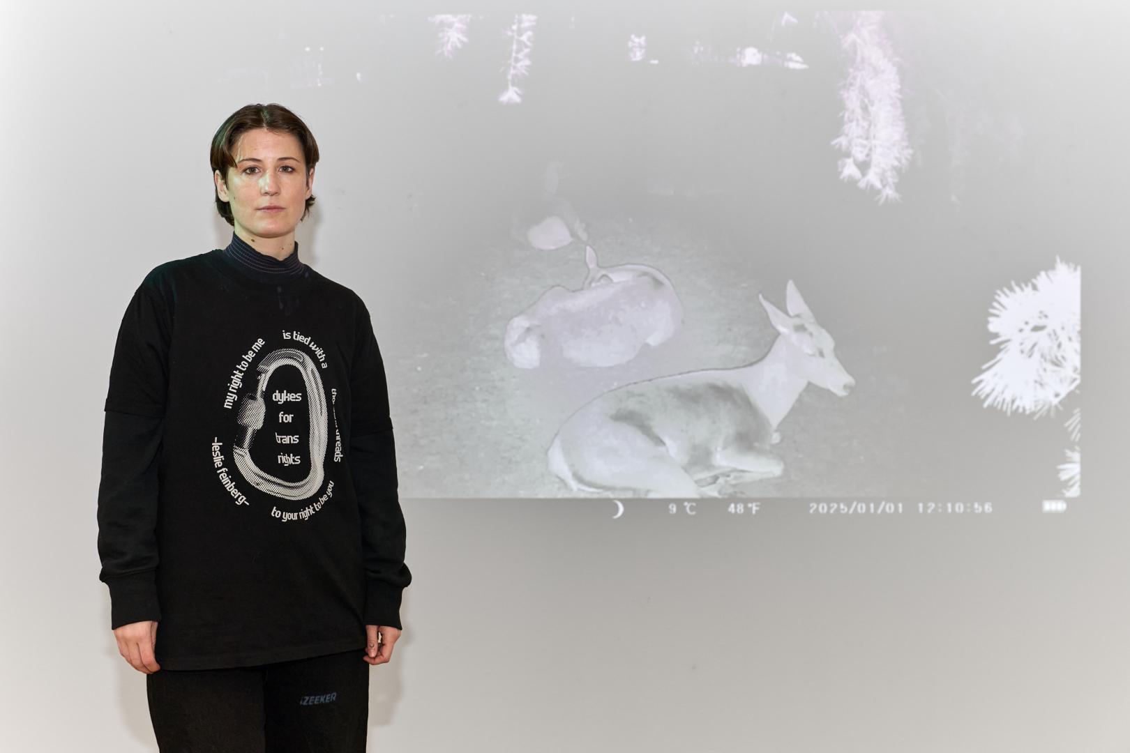 Maider Garayo en la exposición 'Dear Deer” en la Ciudadela