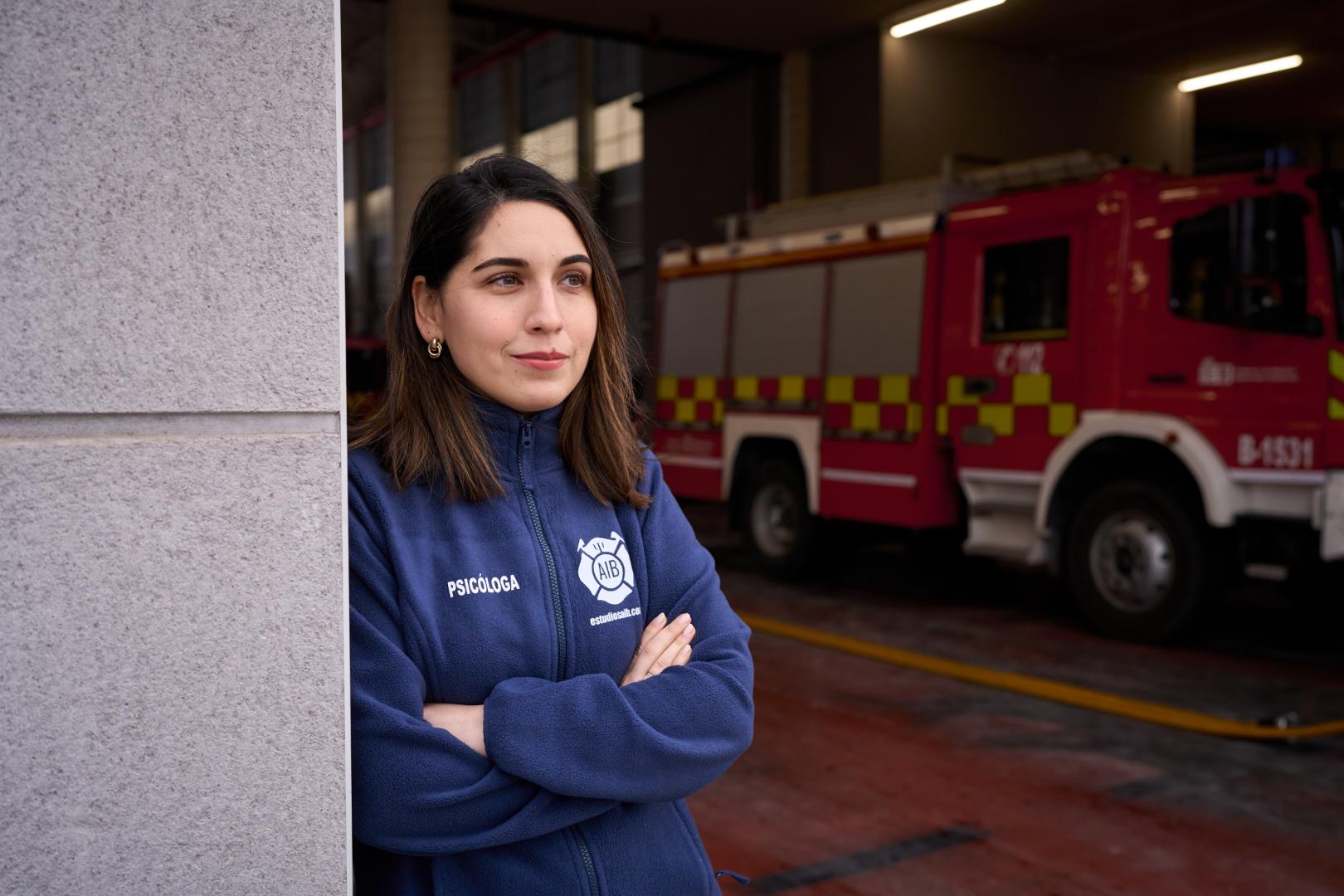 La psicóloga Sara Laguna Bonilla, esta semana en el parque de bomberos de Cordovilla