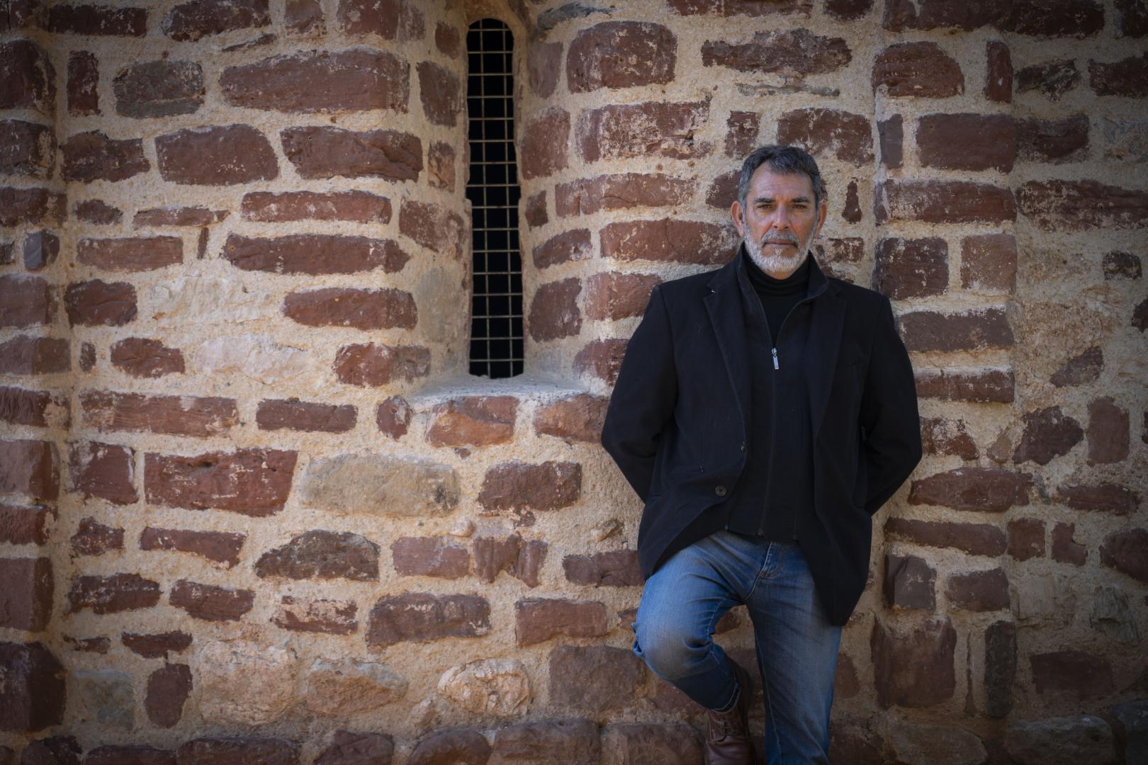 El escritor barcelonés Víctor del Árbol.