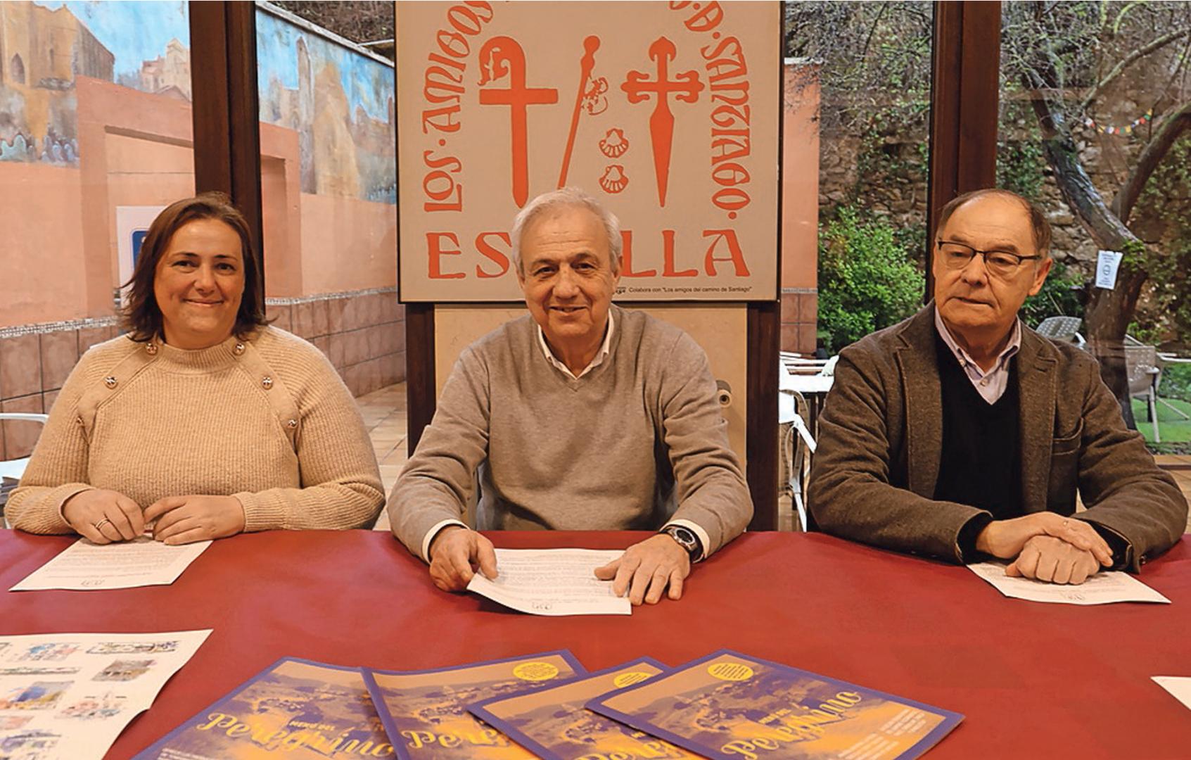 Marta Ruiz de Alda, Maxi Ruiz de Larramendi y Román Felones en la presentación de los actos