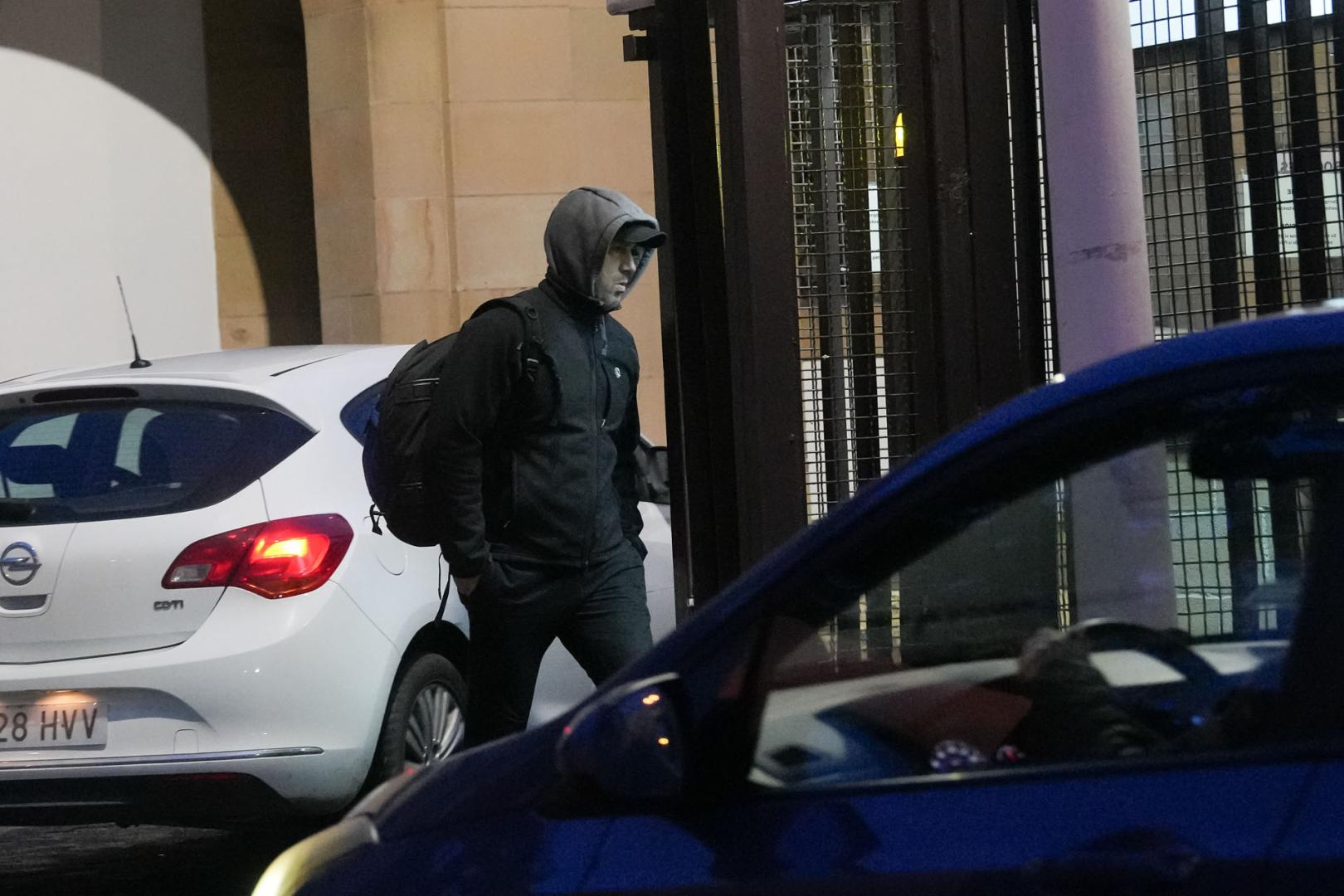El exjefe militar de ETA Garikoitz Aspiazu Rubina, alias 'Txeroki', a su salida de la prisión de Martutene este 9 de febrero