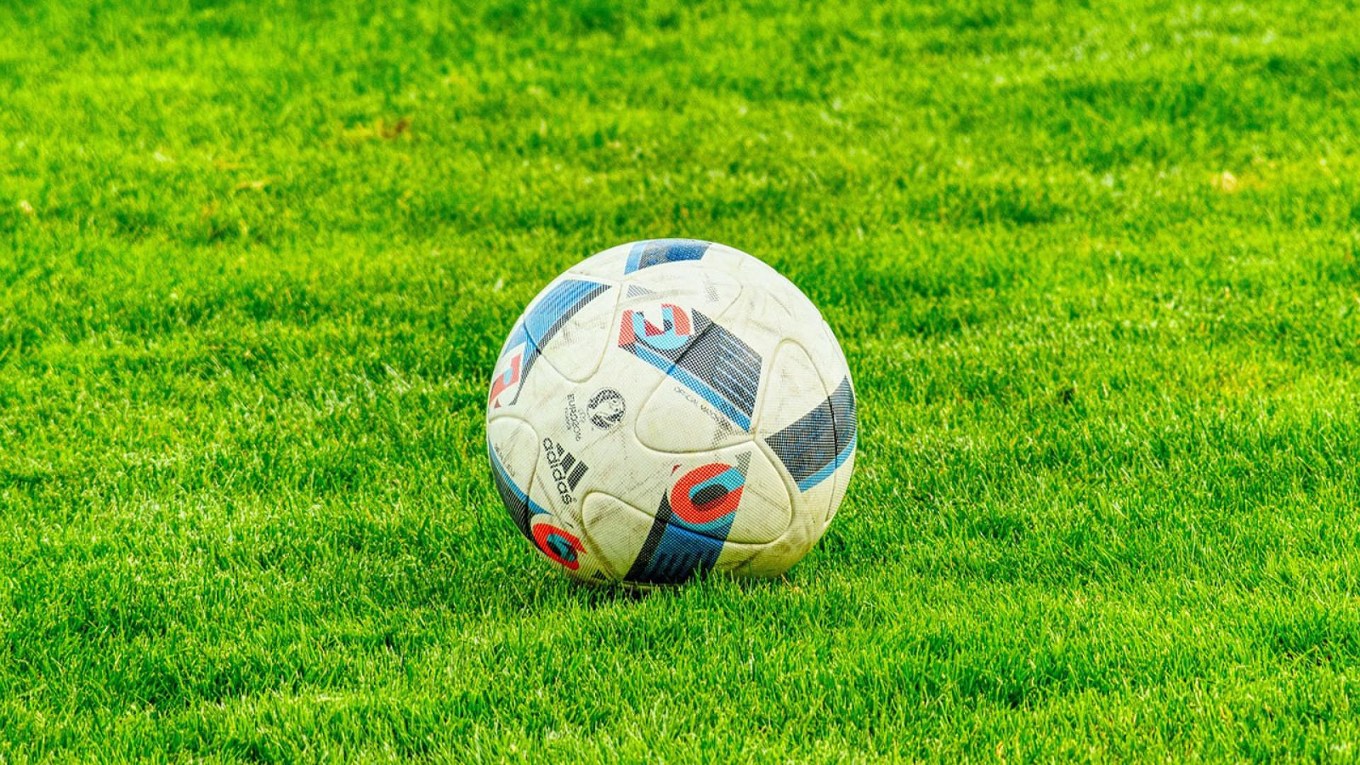 Un balón de fútbol