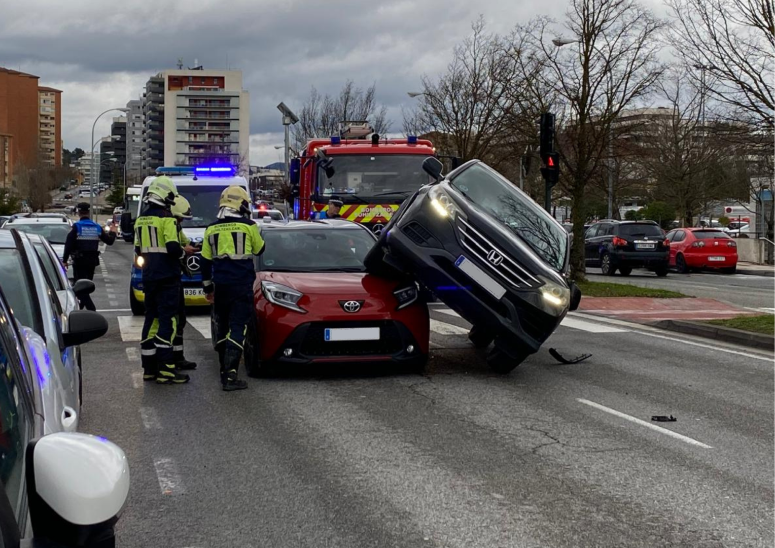 Posición en el que han quedado los dos vehículos tras el siniestro vial